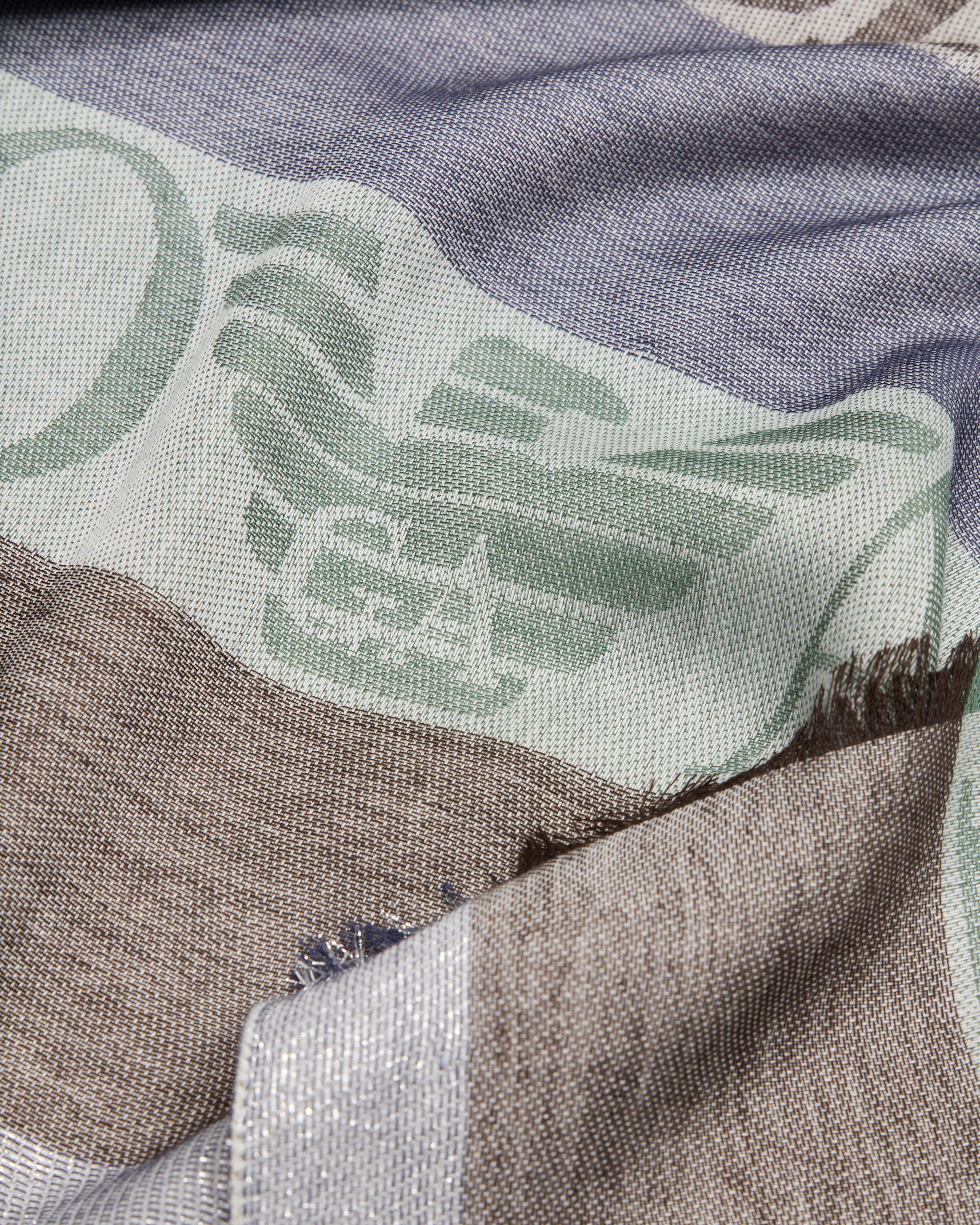 Emporio Armani Official Store Stole With Vertical Pattern And Since 1981 Jacquard Logo In Vert Clair
