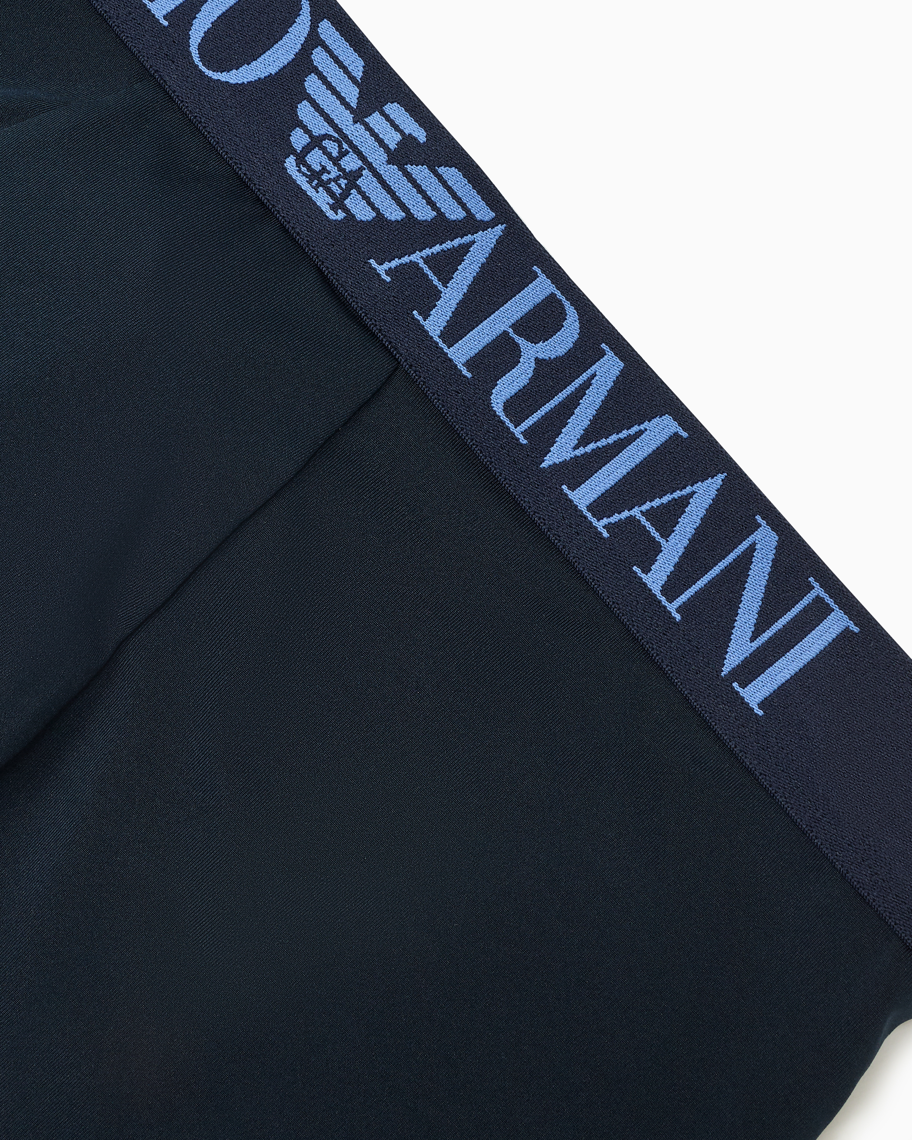 Shop Emporio Armani Asv Eng Anliegende Boxershorts Aus Recycelter Mikrofaser Mit Allover-print In Blau