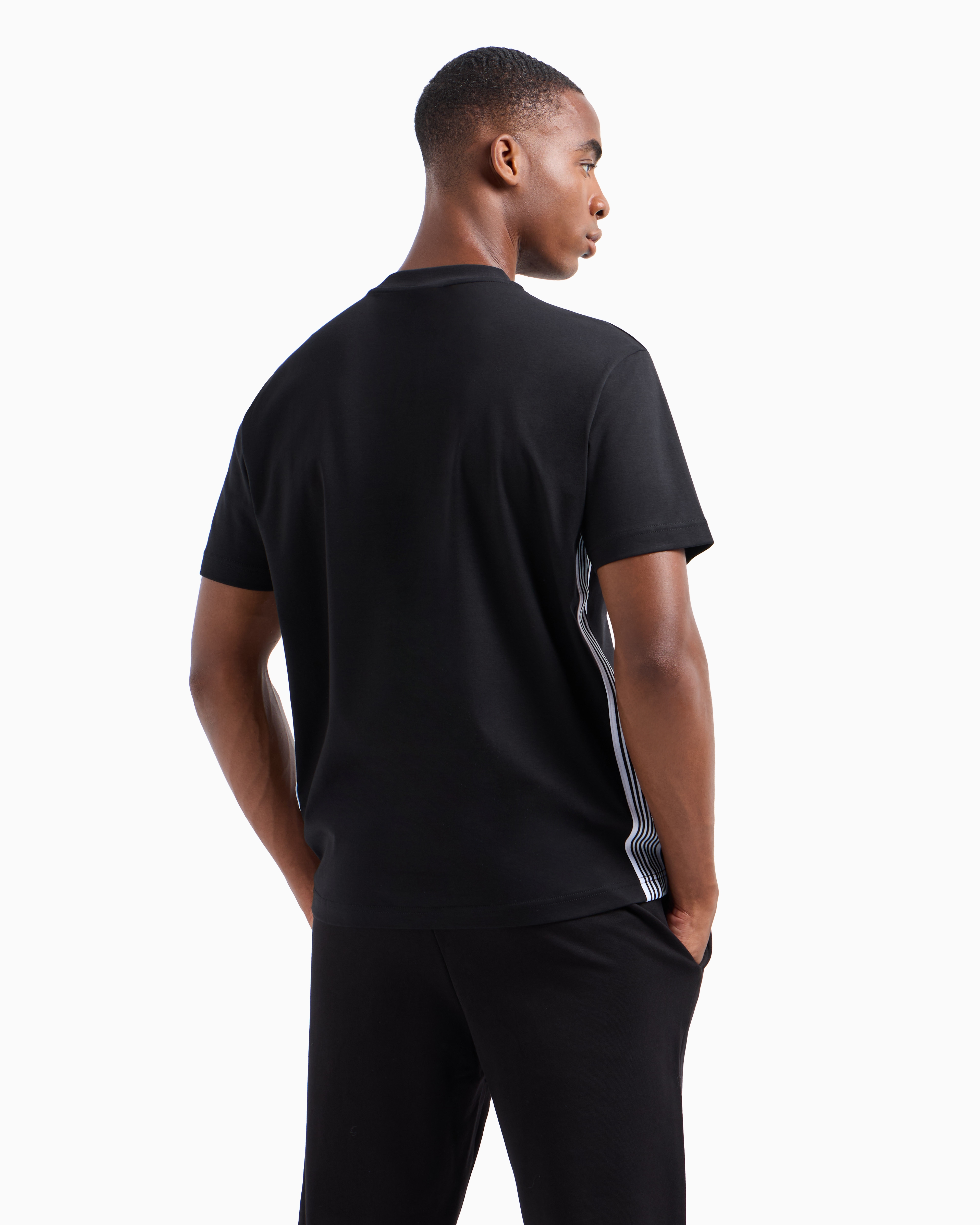 【最短翌日着・関税送料込】 EMPORIO ARMANI Tシャツ crew neck 最短翌日着・関税送料込】 EMPORIO ARMANI Tシャツ crew neck