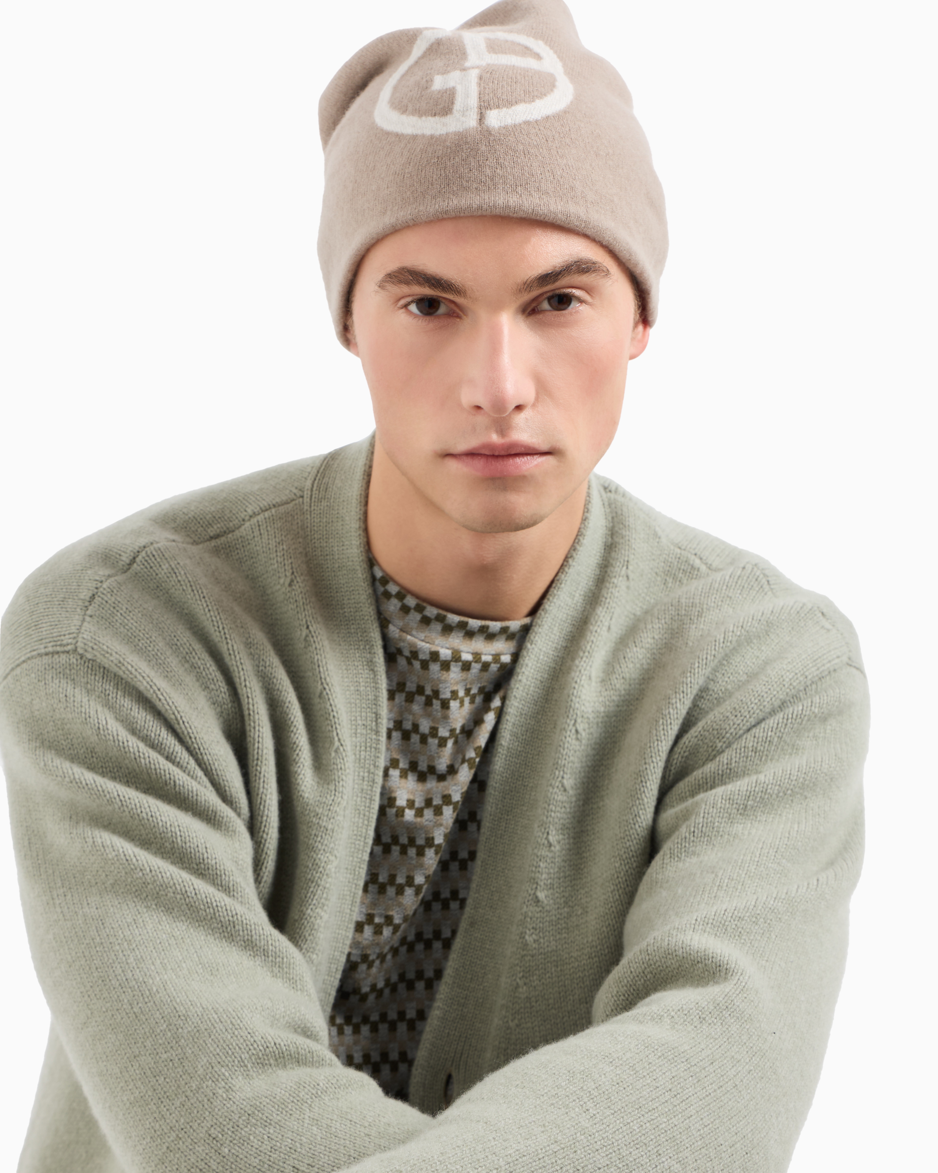 Giorgio Armani Official Store Cashmere Jacquard Logo Beanie In Beige