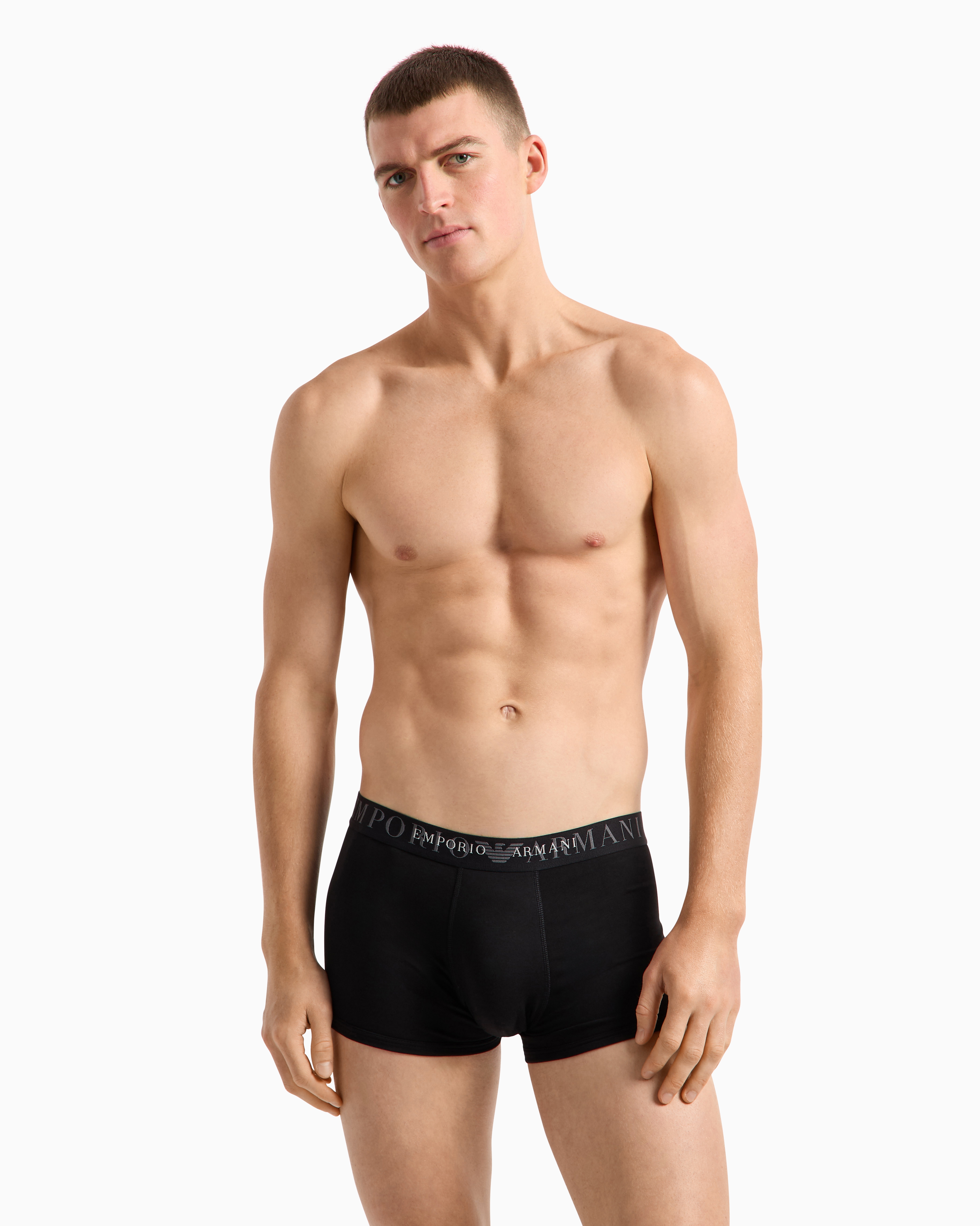 Shop Emporio Armani Asv Eng Anliegende Boxershorts Aus The New Icon Bio-baumwolle In Schwarz