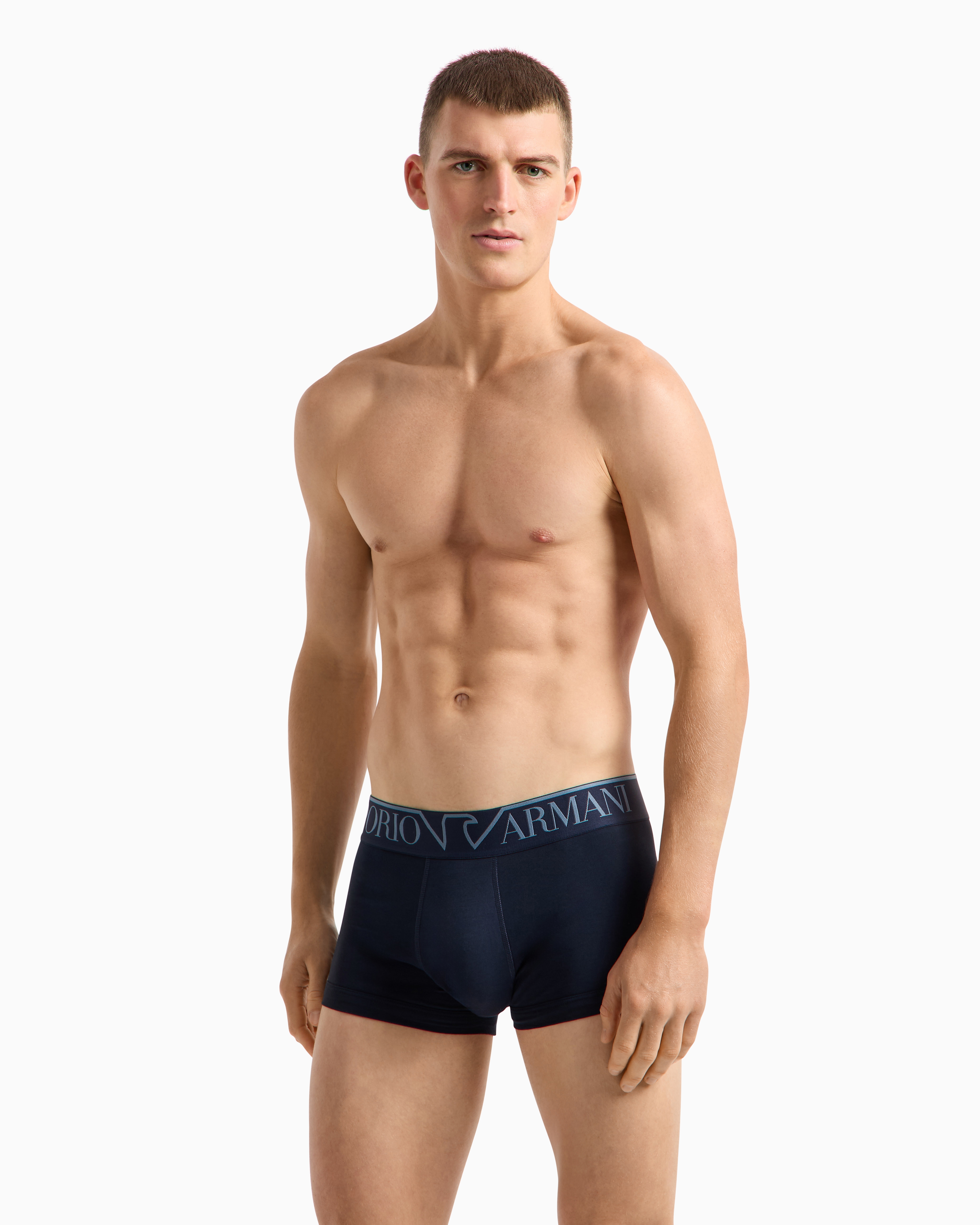 Shop Emporio Armani Asv Eng Anliegende Boxershorts Aus Bio-baumwolle Mit Megalogo In Blau