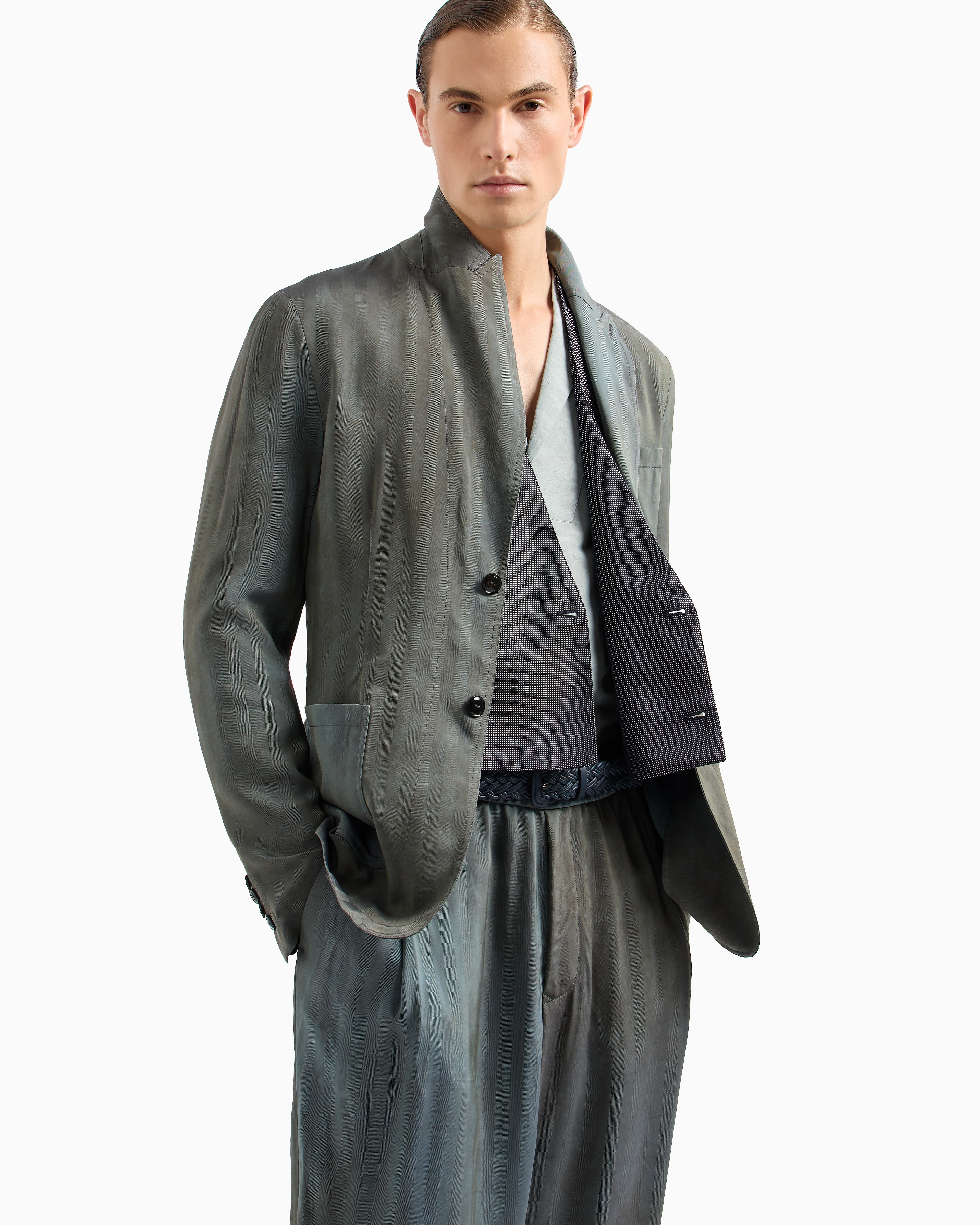 【夏限定価格】【美品】EMPORIO ARMANI ジャケット 山羊 2024秋新作バッグ】「ジョルジオ アルマーニ（GIORGIO ARMANI