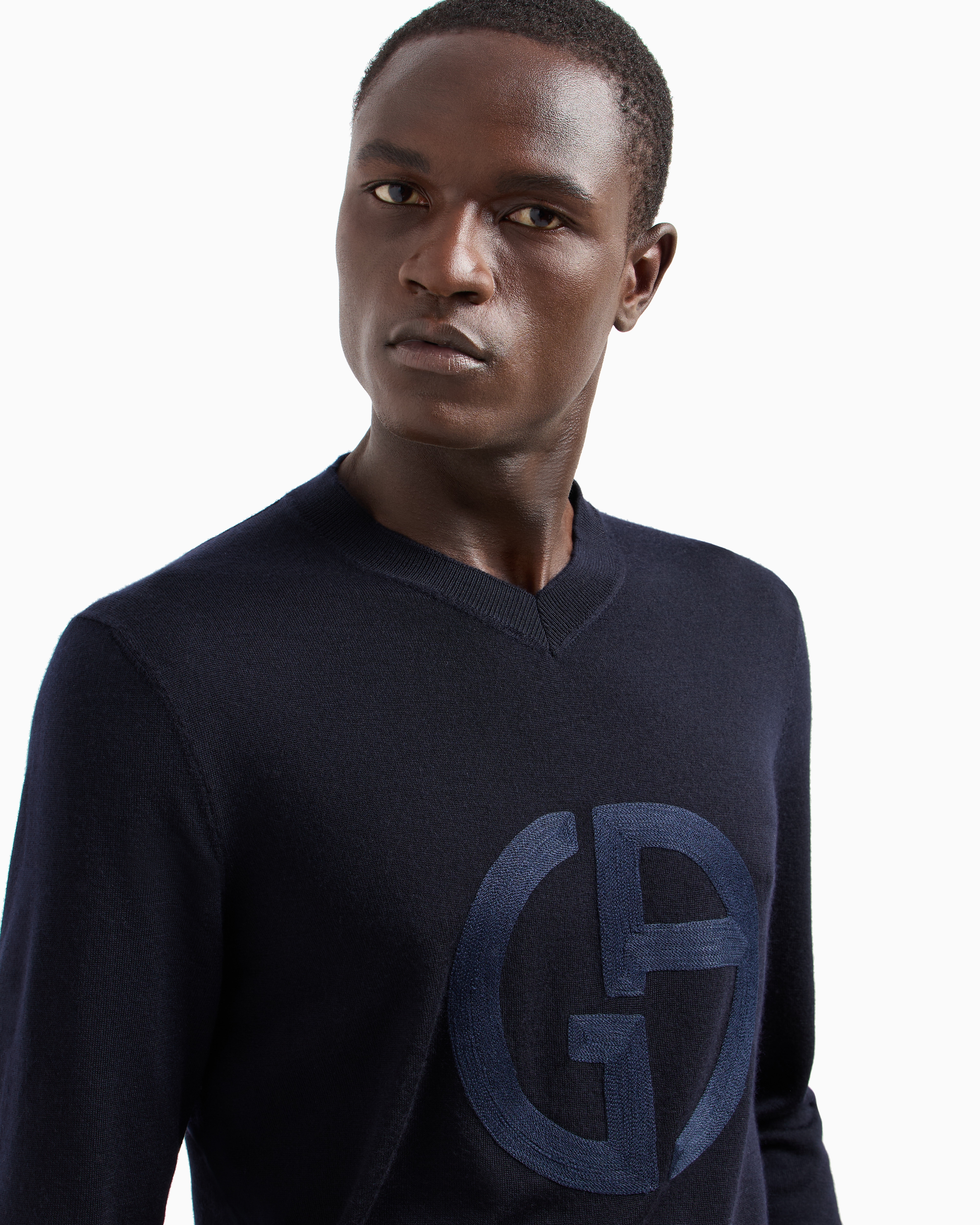 Giorgio Armani V-neck Jumper In Virgin Wool And Cashmere In Blue