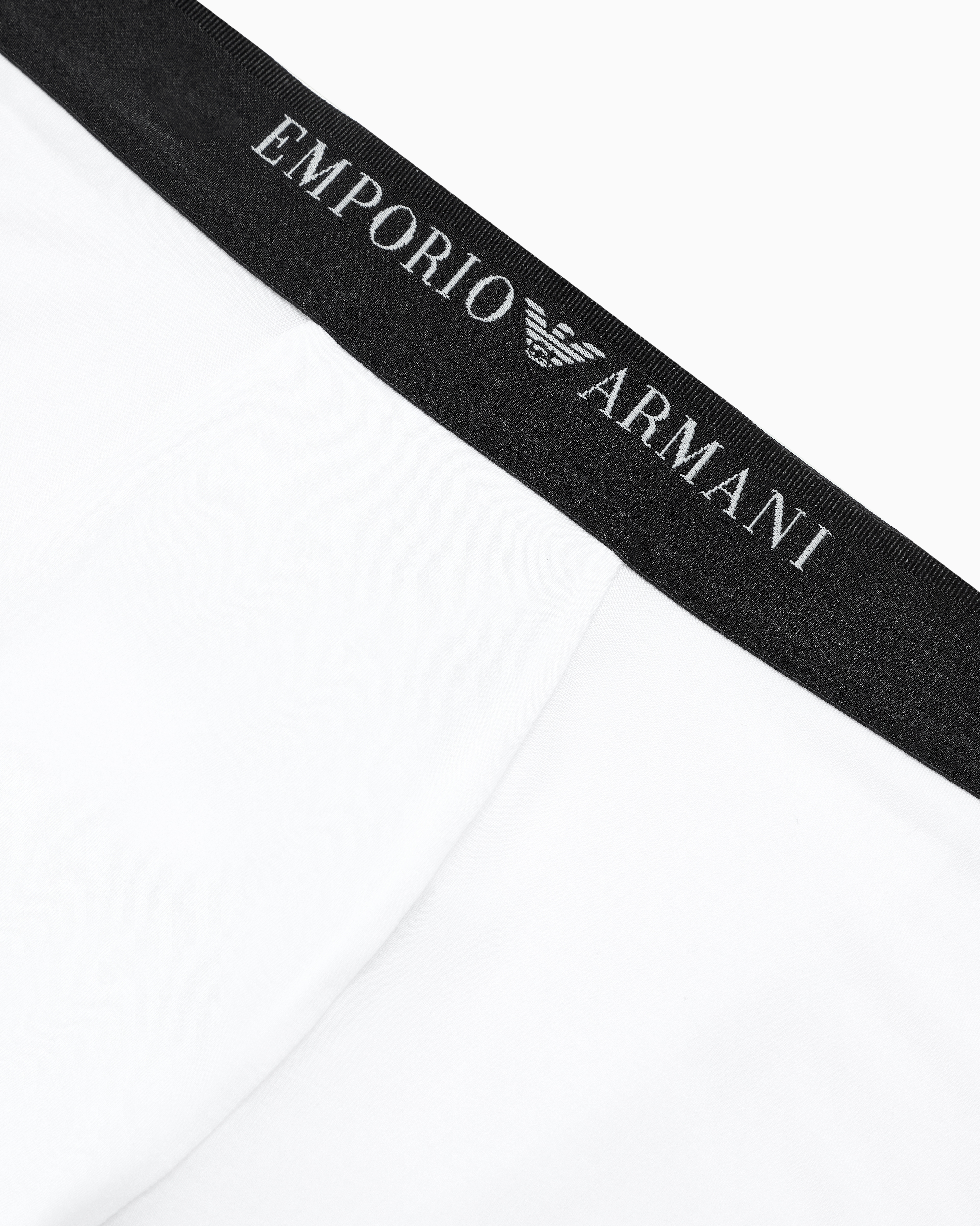 Shop Emporio Armani Eng Anliegende Boxershort Aus Weichem Modal Mit Logobund In Weiss