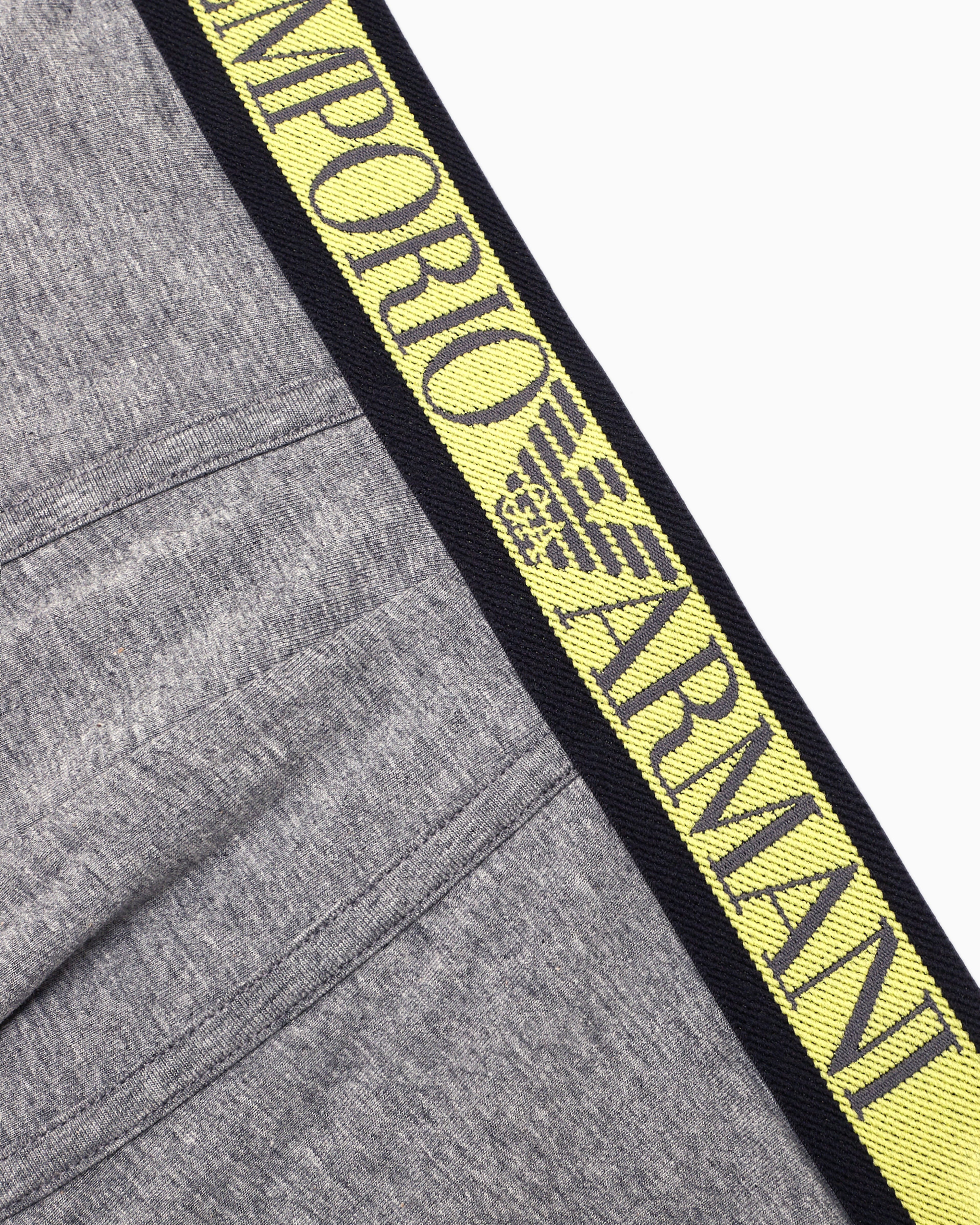 Shop Emporio Armani Asv Eng Anliegende Boxershorts Aus Bio-baumwolle Mit Logo-label In Grau