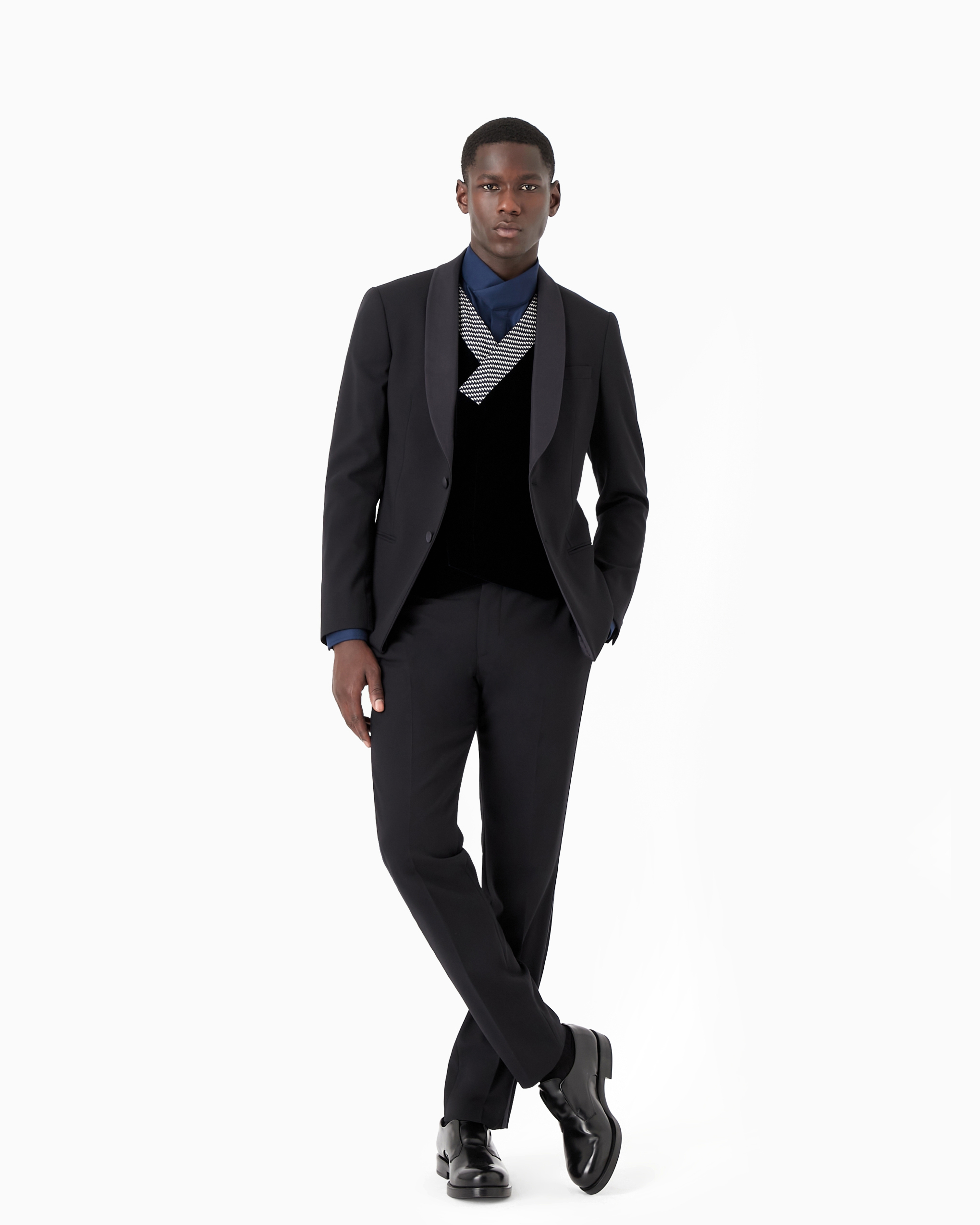 Shop Giorgio Armani Soho Line Single-breasted Tuxedo In Wool Crêpe In Navy Blue