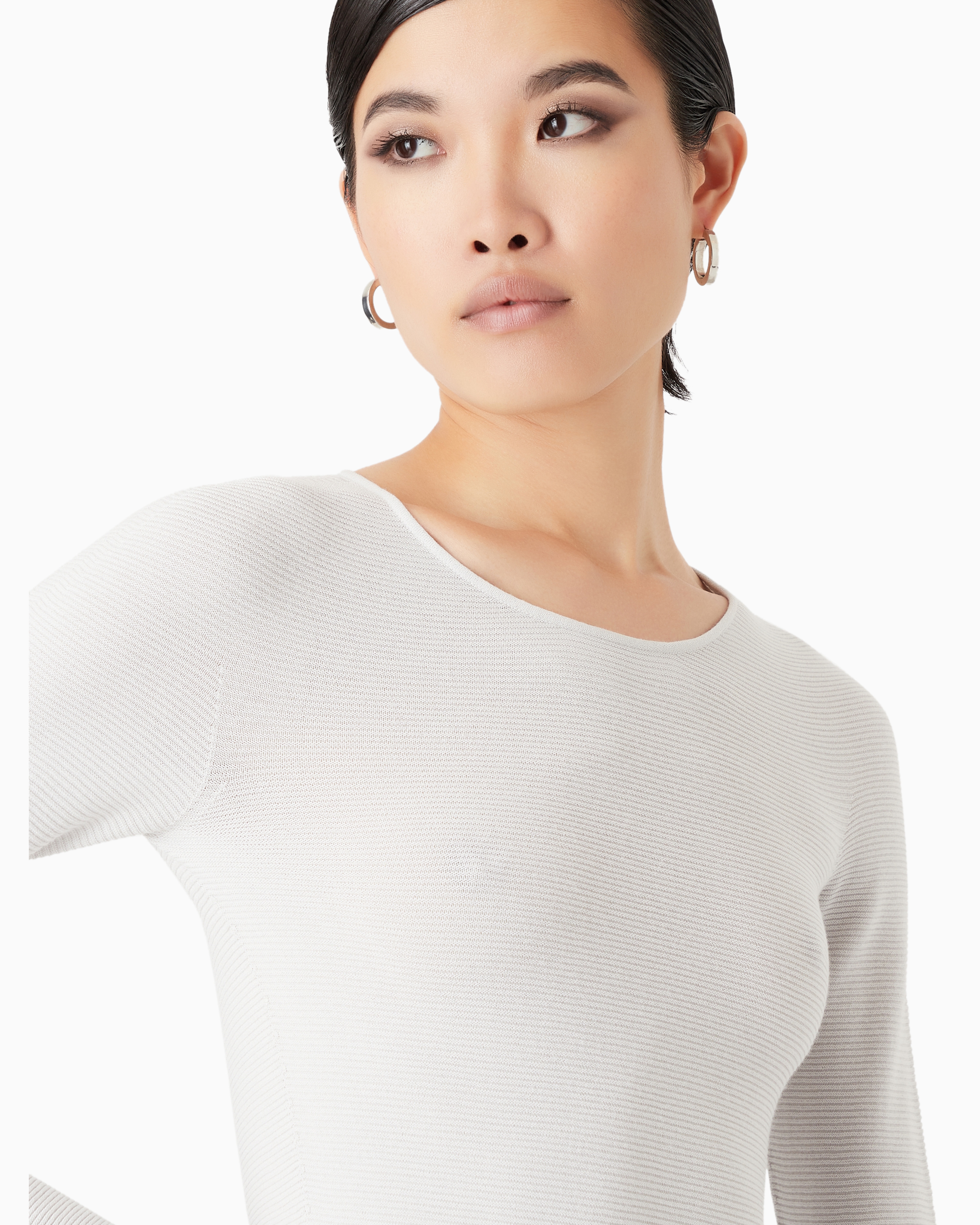 Giorgio Armani Links-stitch Viscose Long-sleeved Jumper In Beige