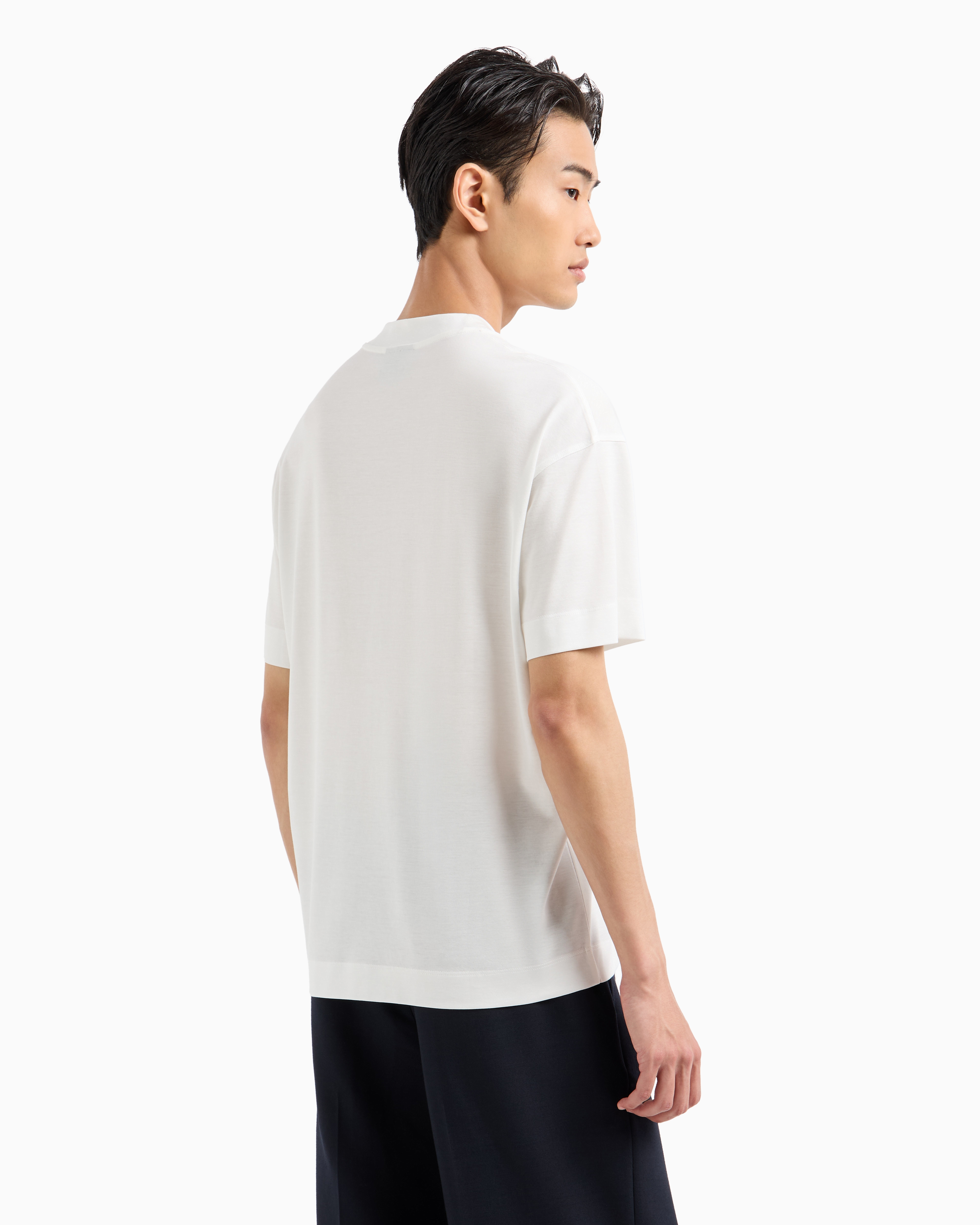 Emporio Armani Official Store Asv T-shirt Mit V-ausschnitt Aus Lyocell-mischjersey In Weiss