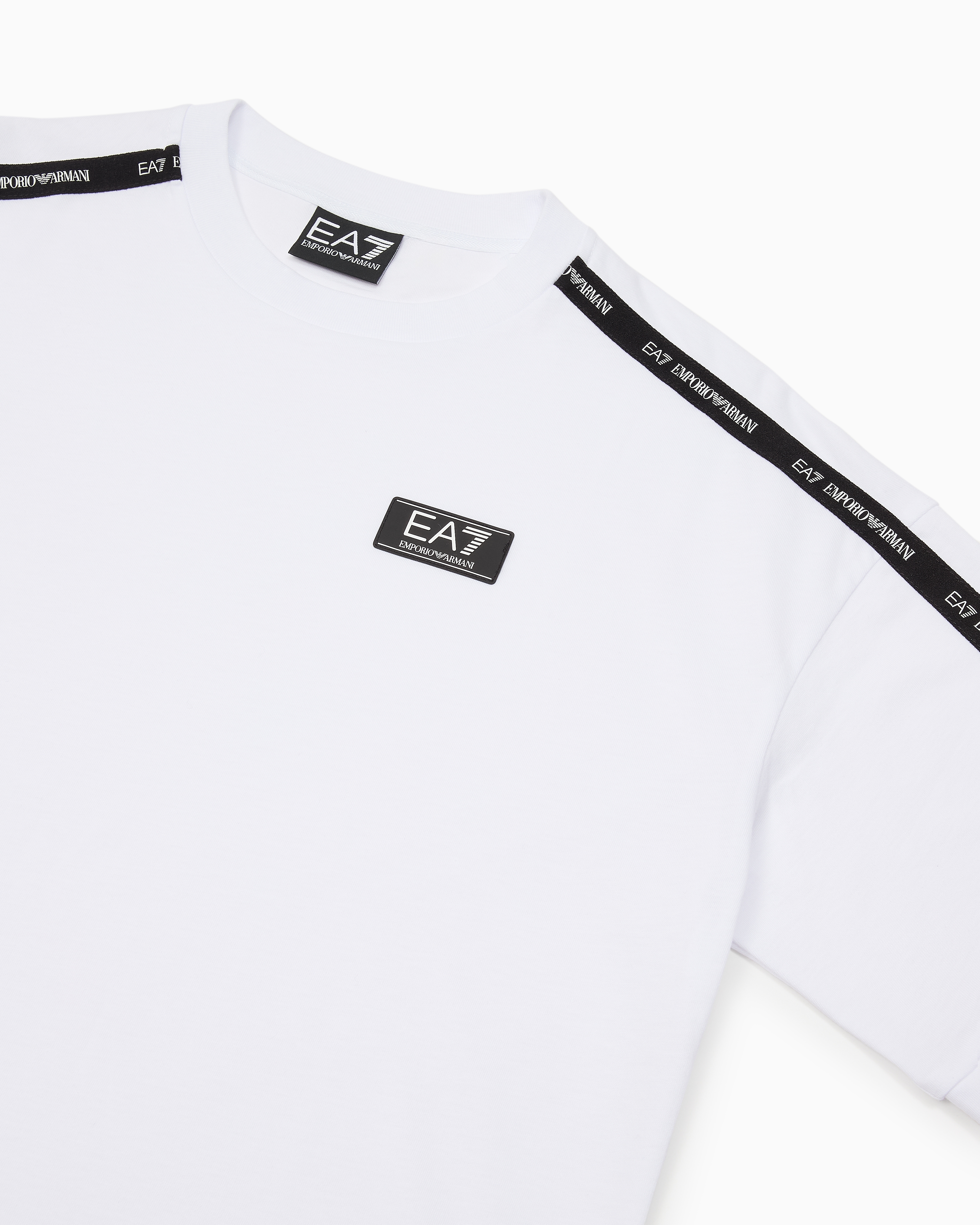 Ea7 Emporio Armani Boys Logo T-shirt In White