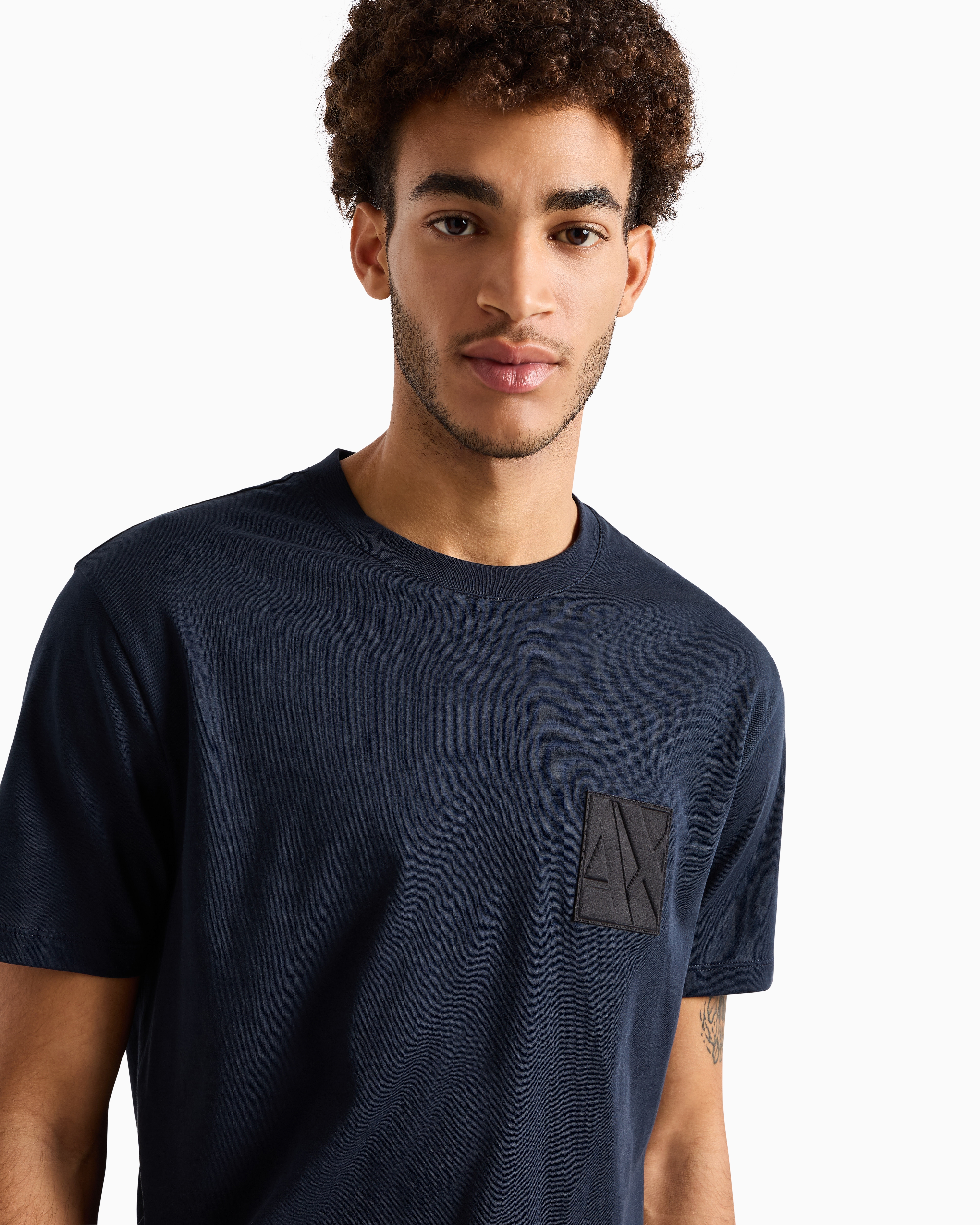 ● ●REGULAR FIT INSTITUTIONAL LOGO T-SHIRT 人気 1.jpg