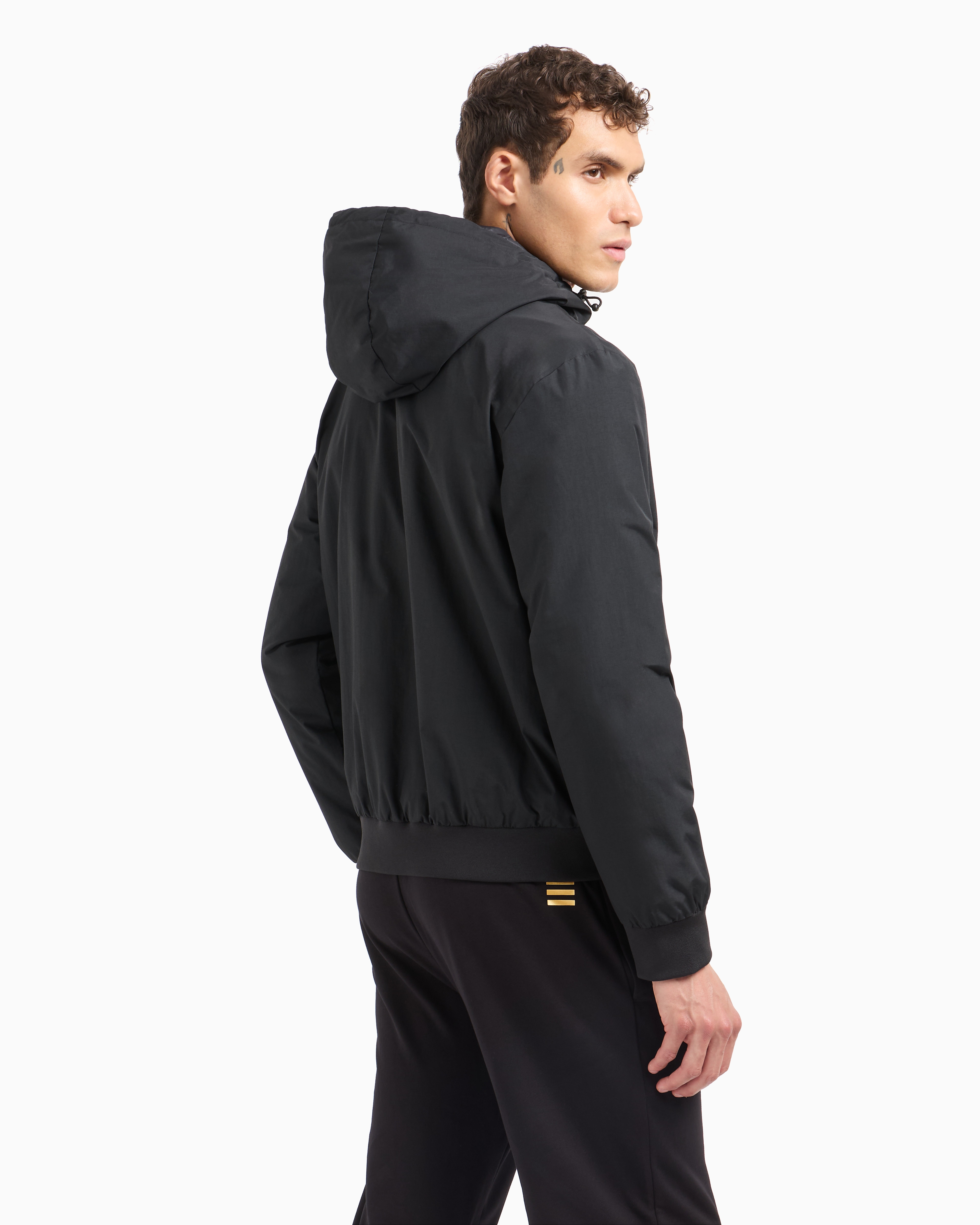 Ea7 Official Store Core Identity Bomberjacke Mit Kapuze Aus Funktionsgewebe In Schwarz