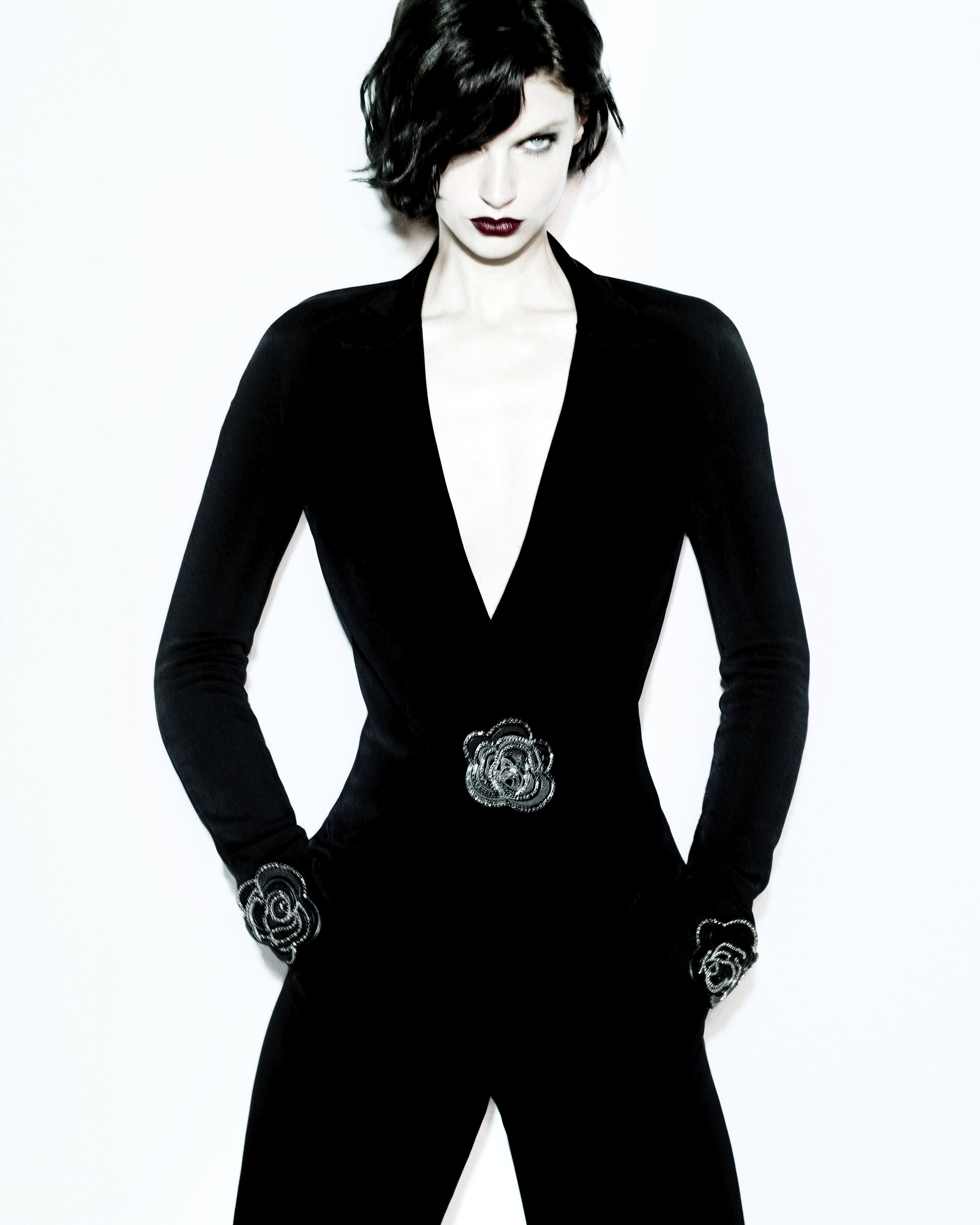 期間限定値下げ❗️ジョルジオアルマーニ ジョルジオ アルマーニ、時代を超越した美学とスタイルを再解釈【2024