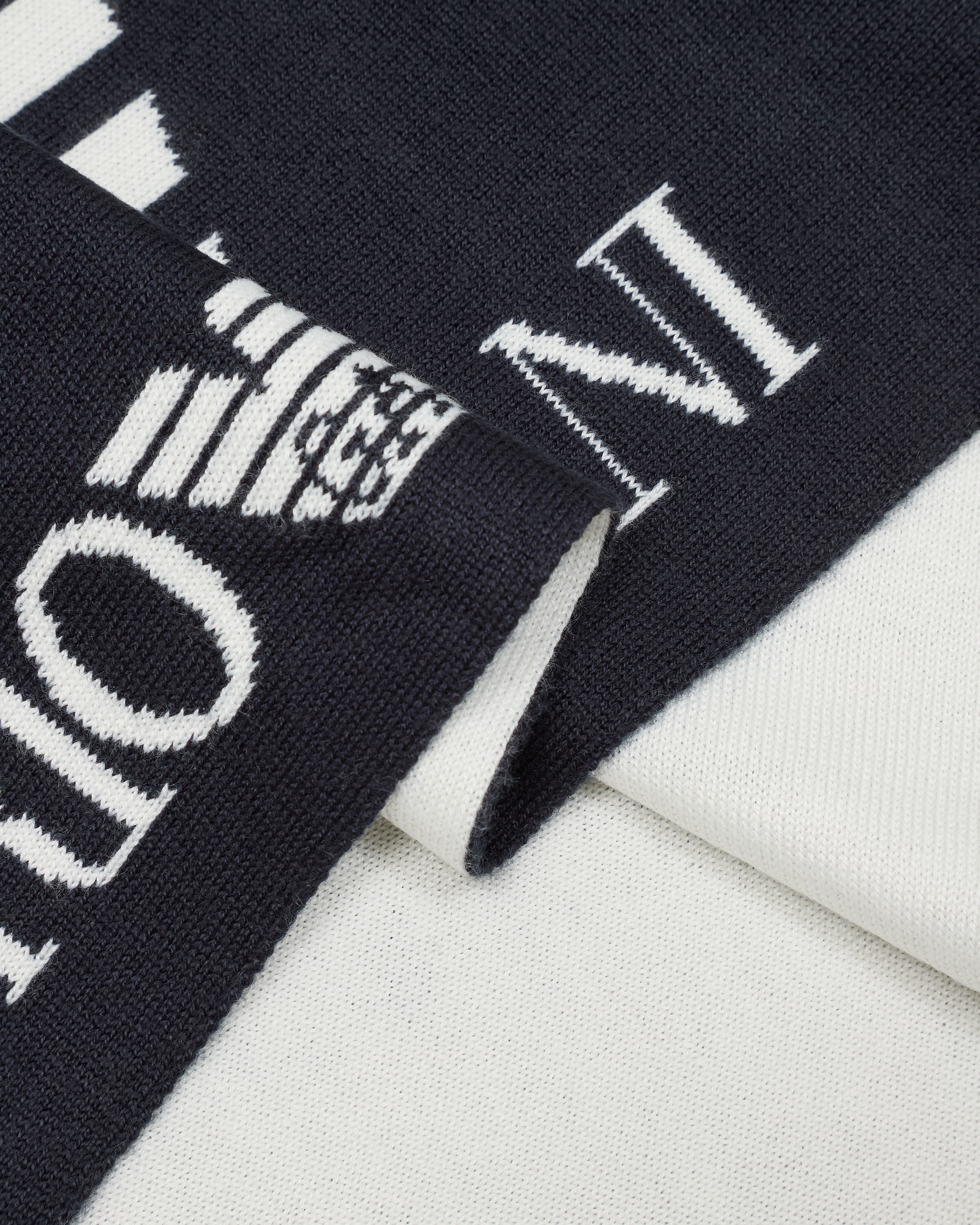 Ea7 Visibility Scarf With Oversized Logo In Navy Blue
