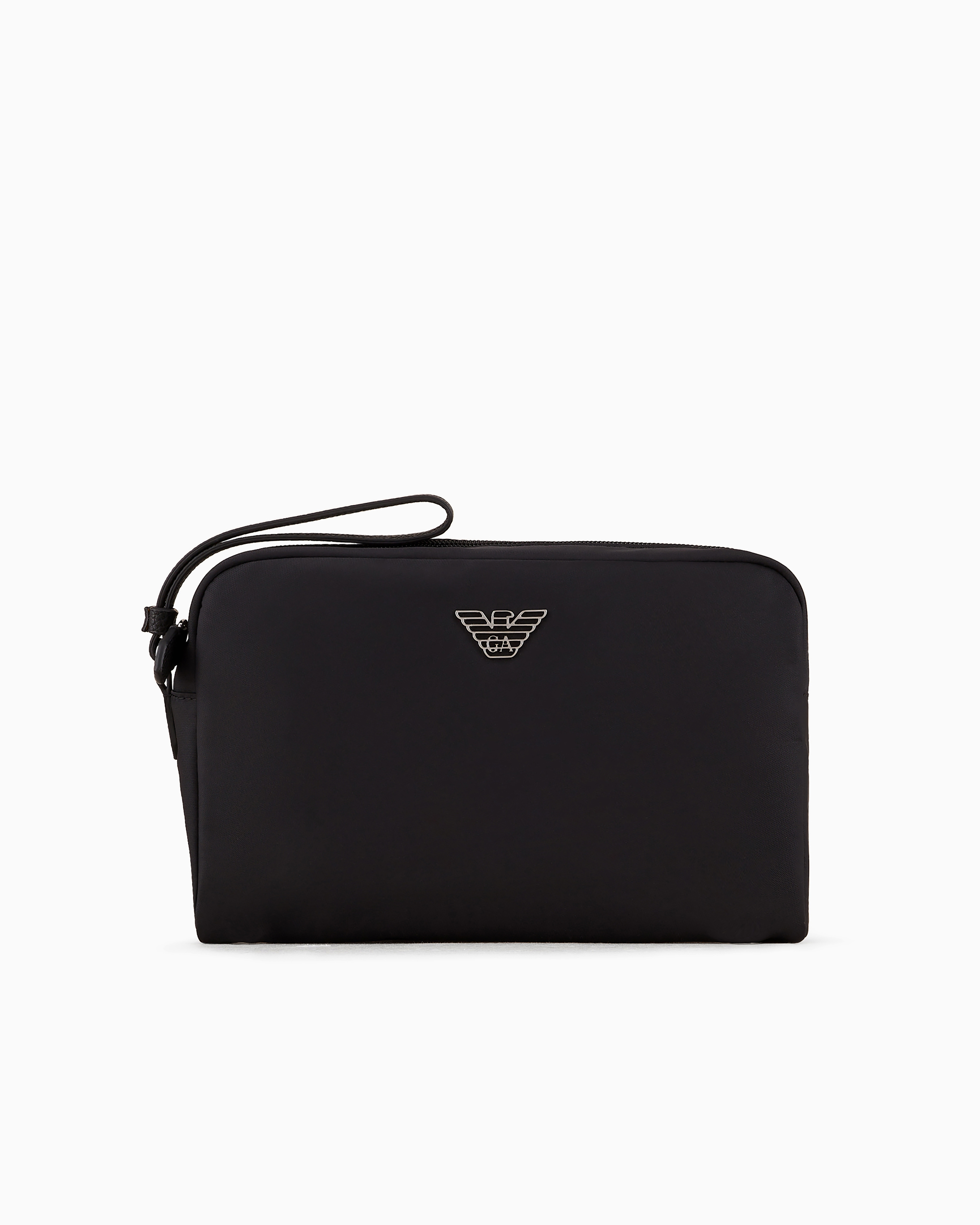 Emporio Armani Official Store Travel Essential Mittelgrosses Beauty Case Aus Recyceltem Nylon In Schwarz