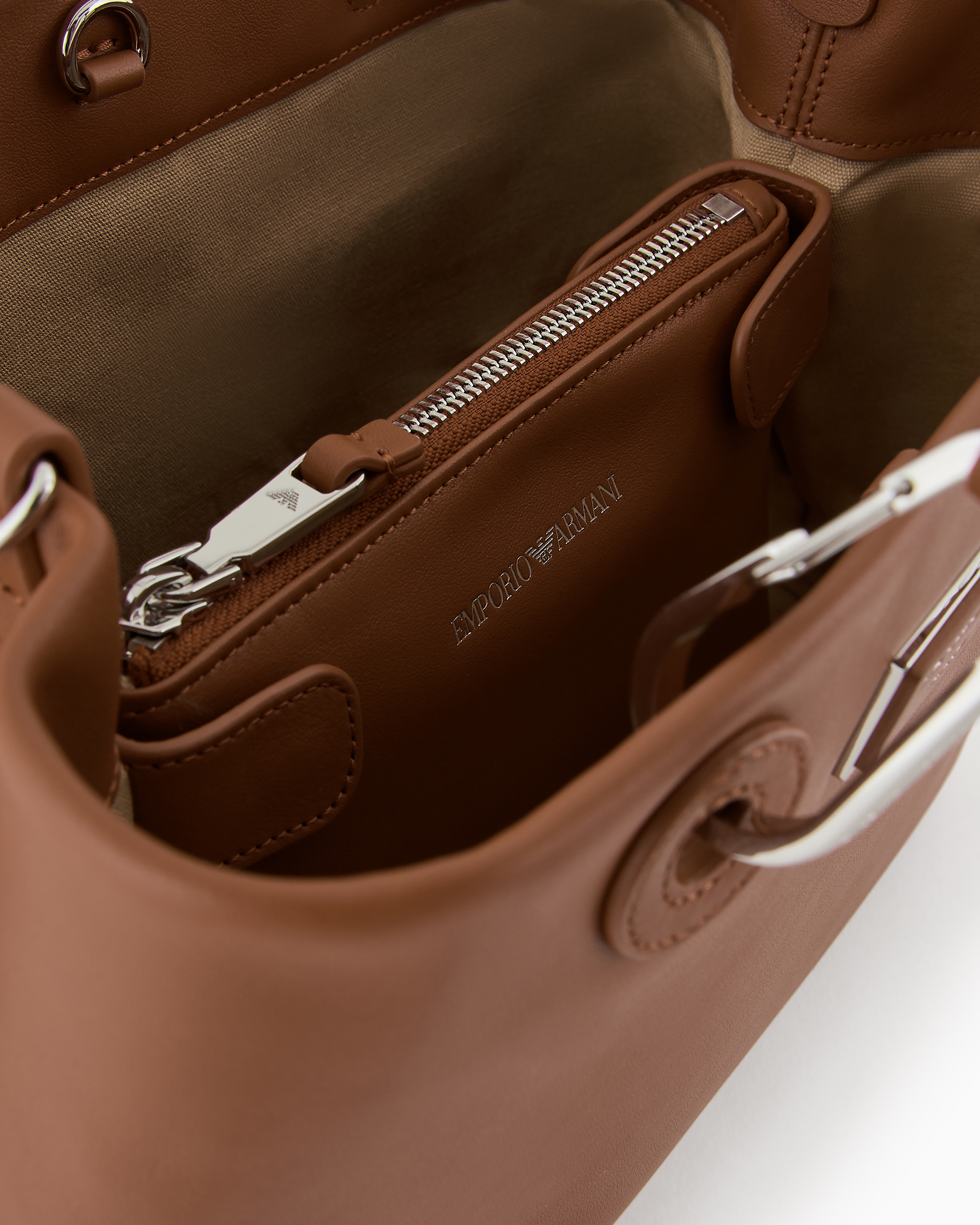 Emporio Armani Official Store Kleine Shopper Myea Bag Aus Bio-leder In Brown