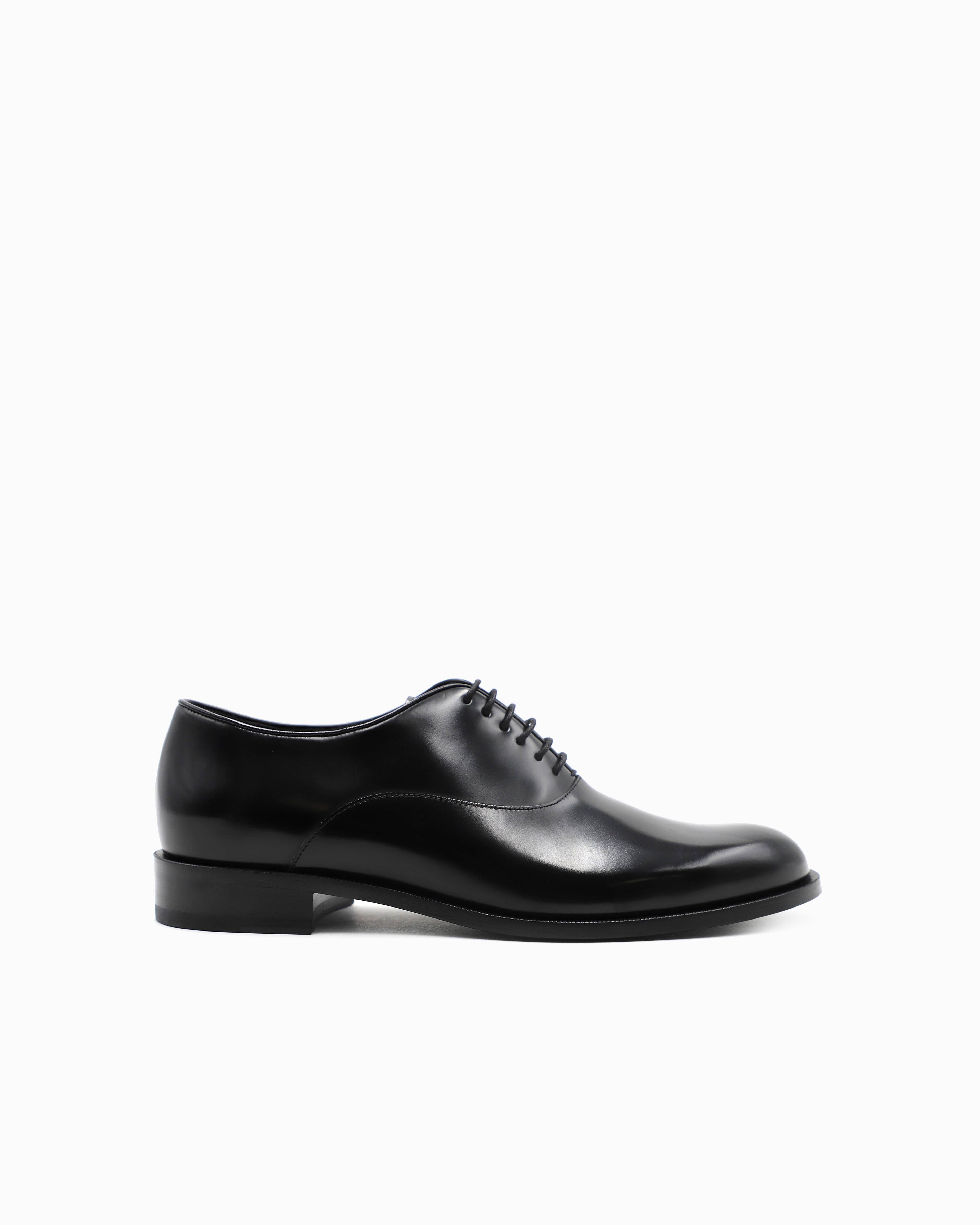 Giorgio Armani Leather Derby Shoes In Black