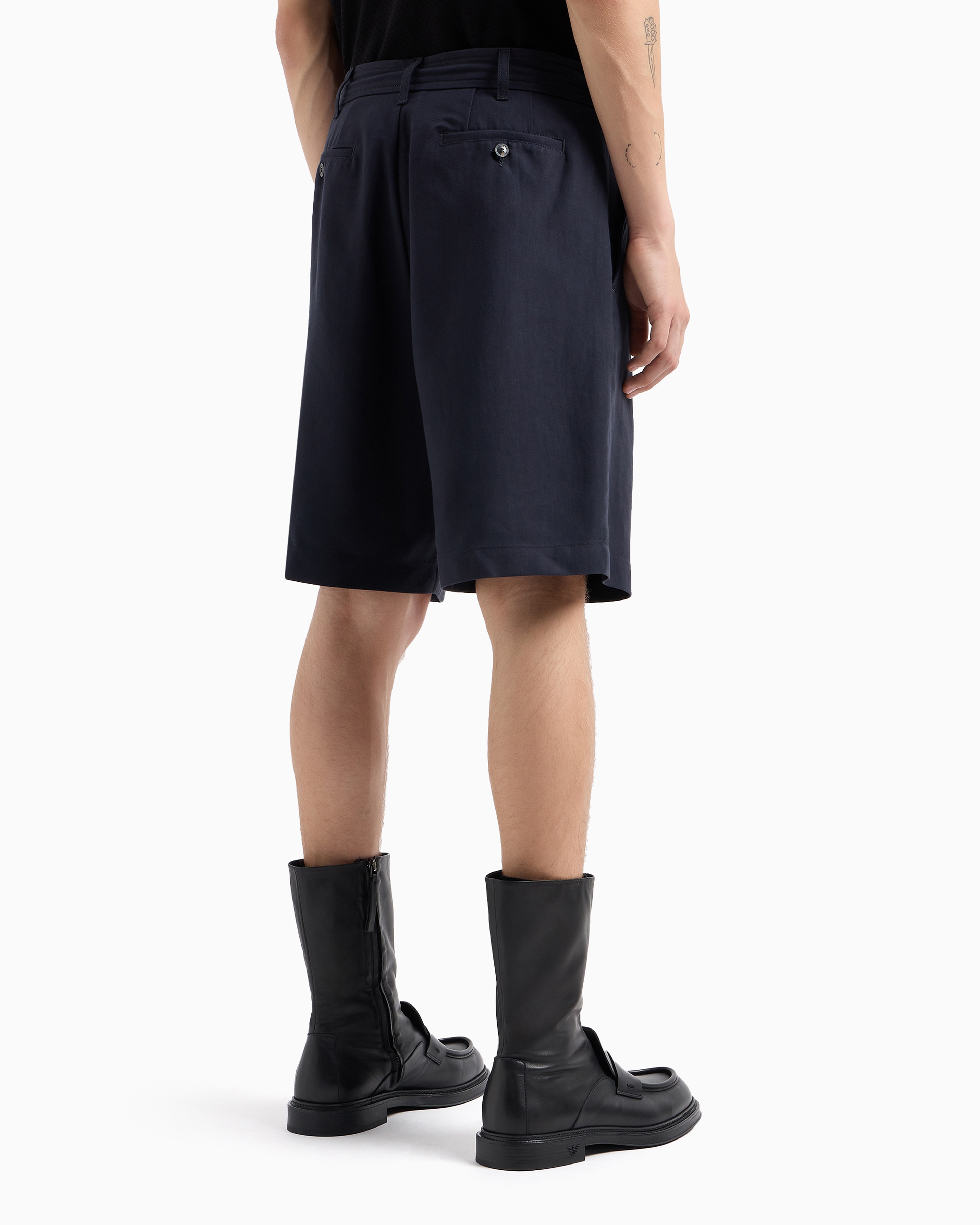 Emporio Armani Textured Regular Fit Pleated Bermuda Shorts In Bleu Marine