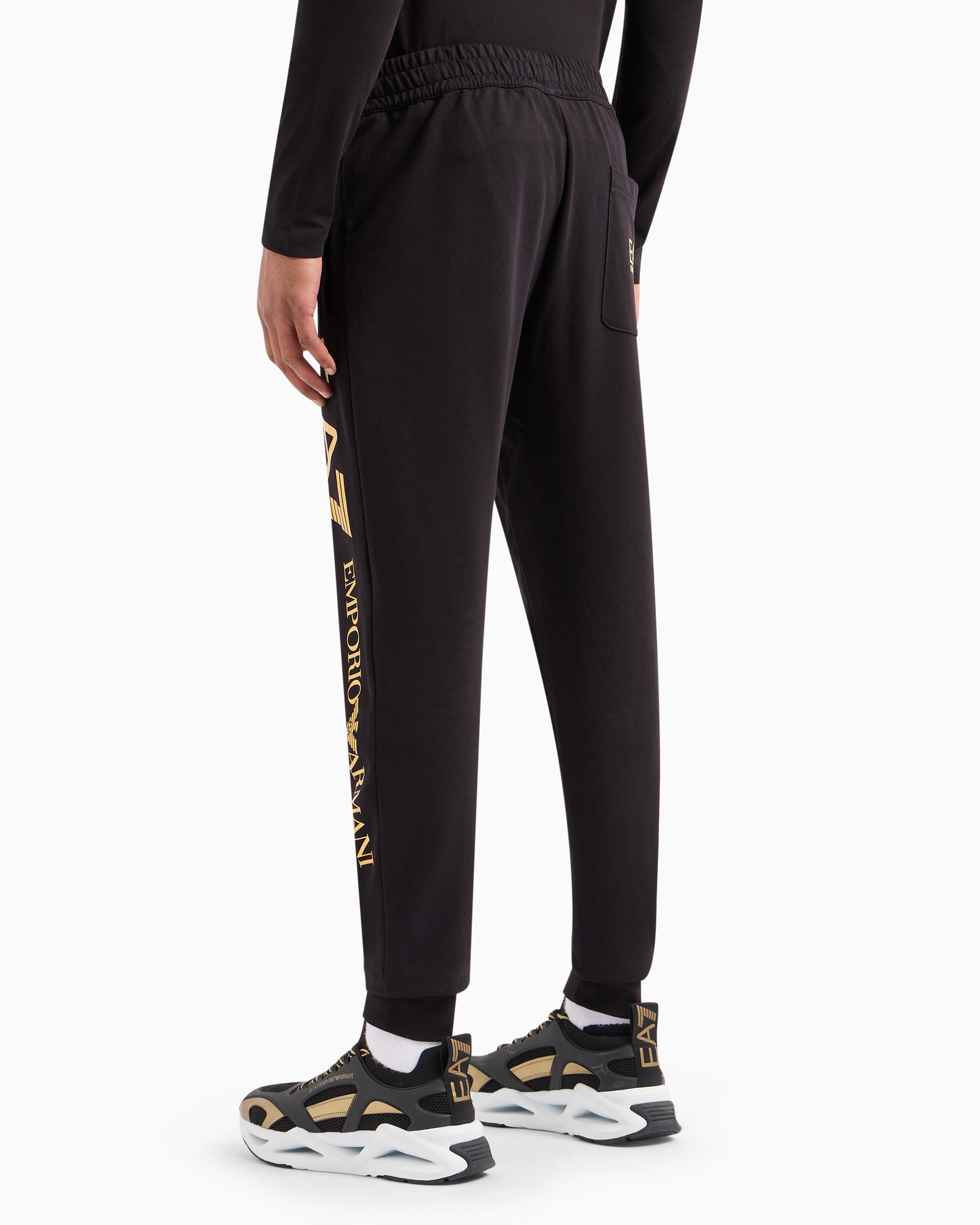 Ea7 Sweatpants In Black