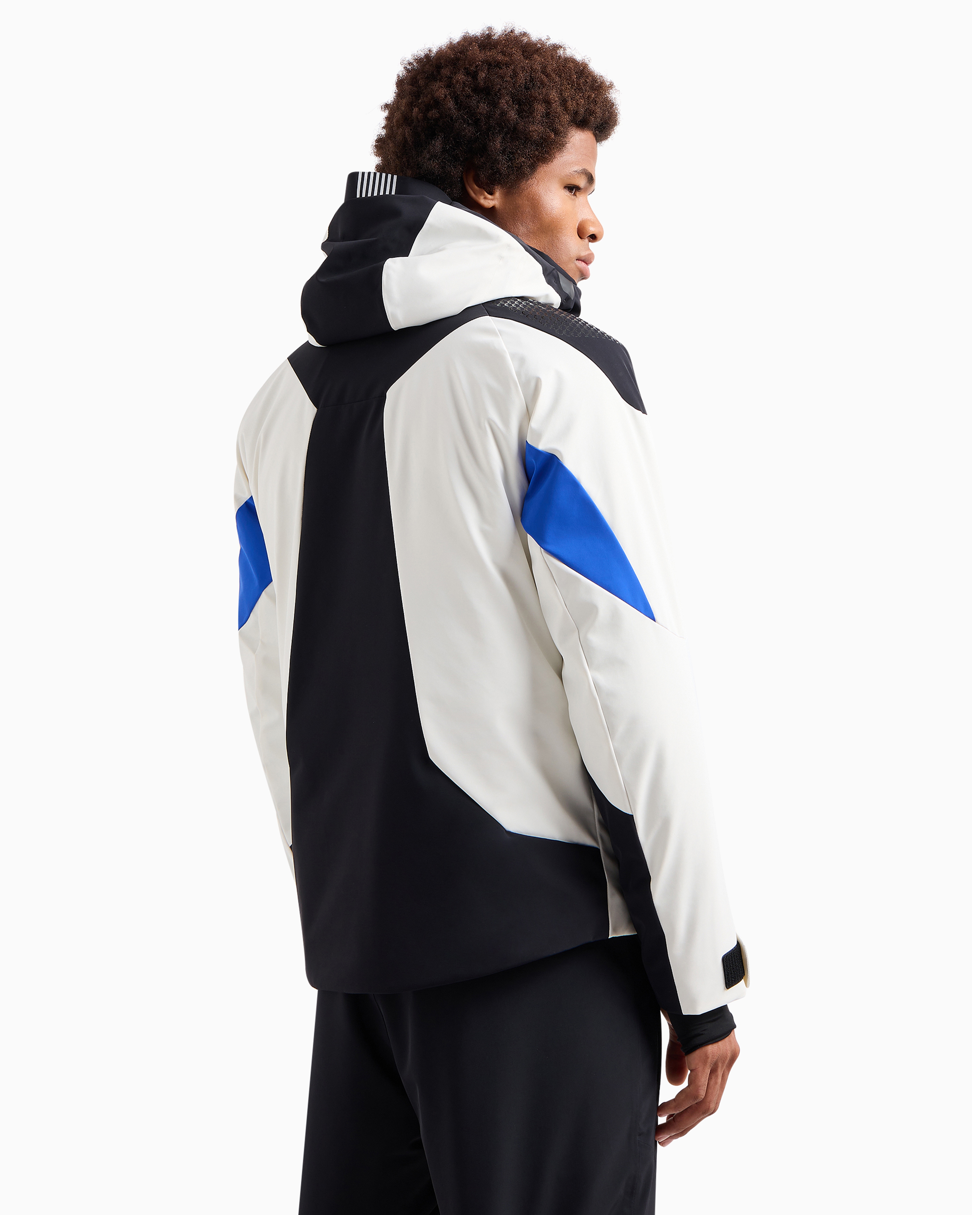 Ea7 Colour-block Effect Technical Ski Jacket With Asv Stratum7 Padding In White
