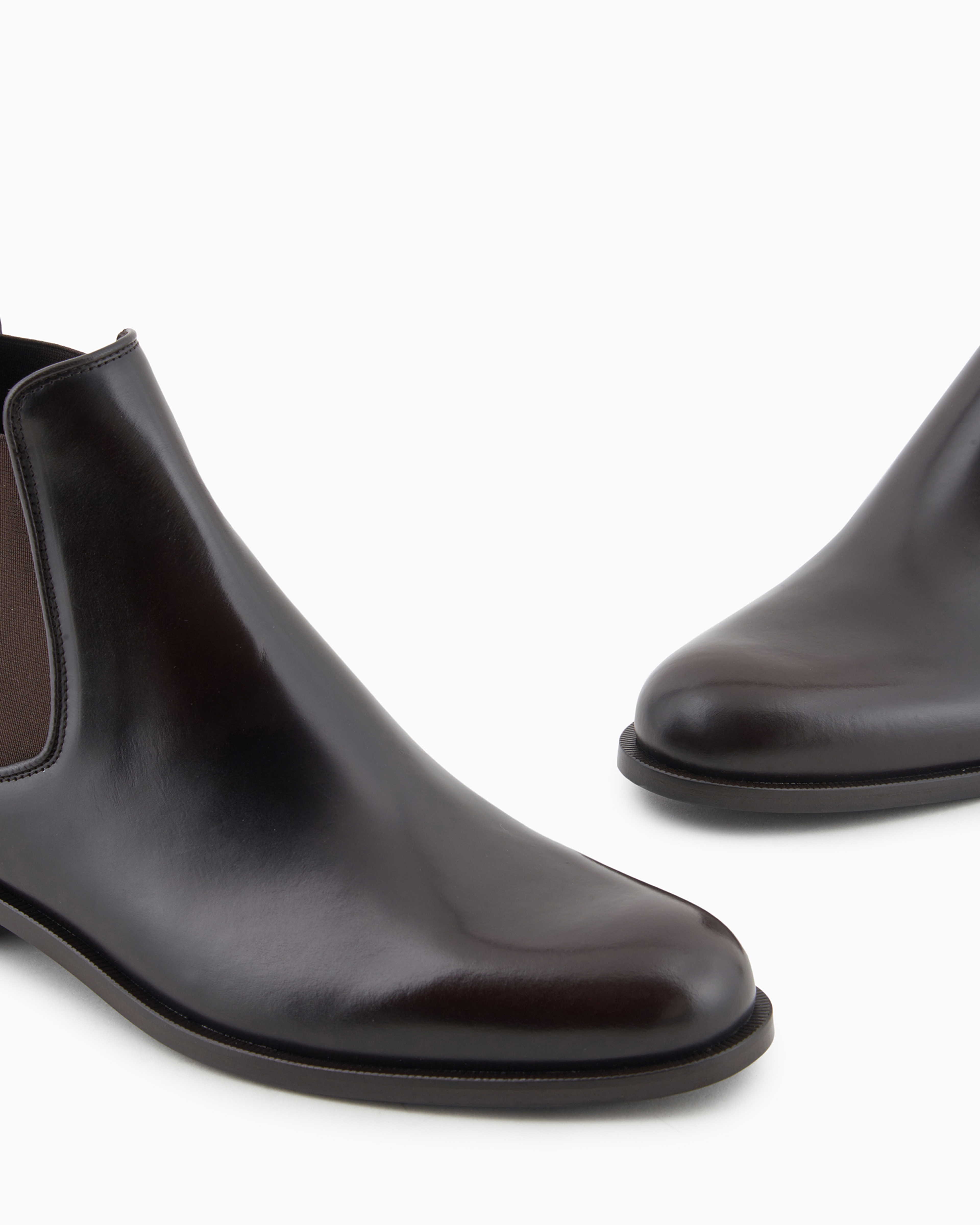 Giorgio Armani Official Store Antique-effect Leather Ankle Boots In Brown