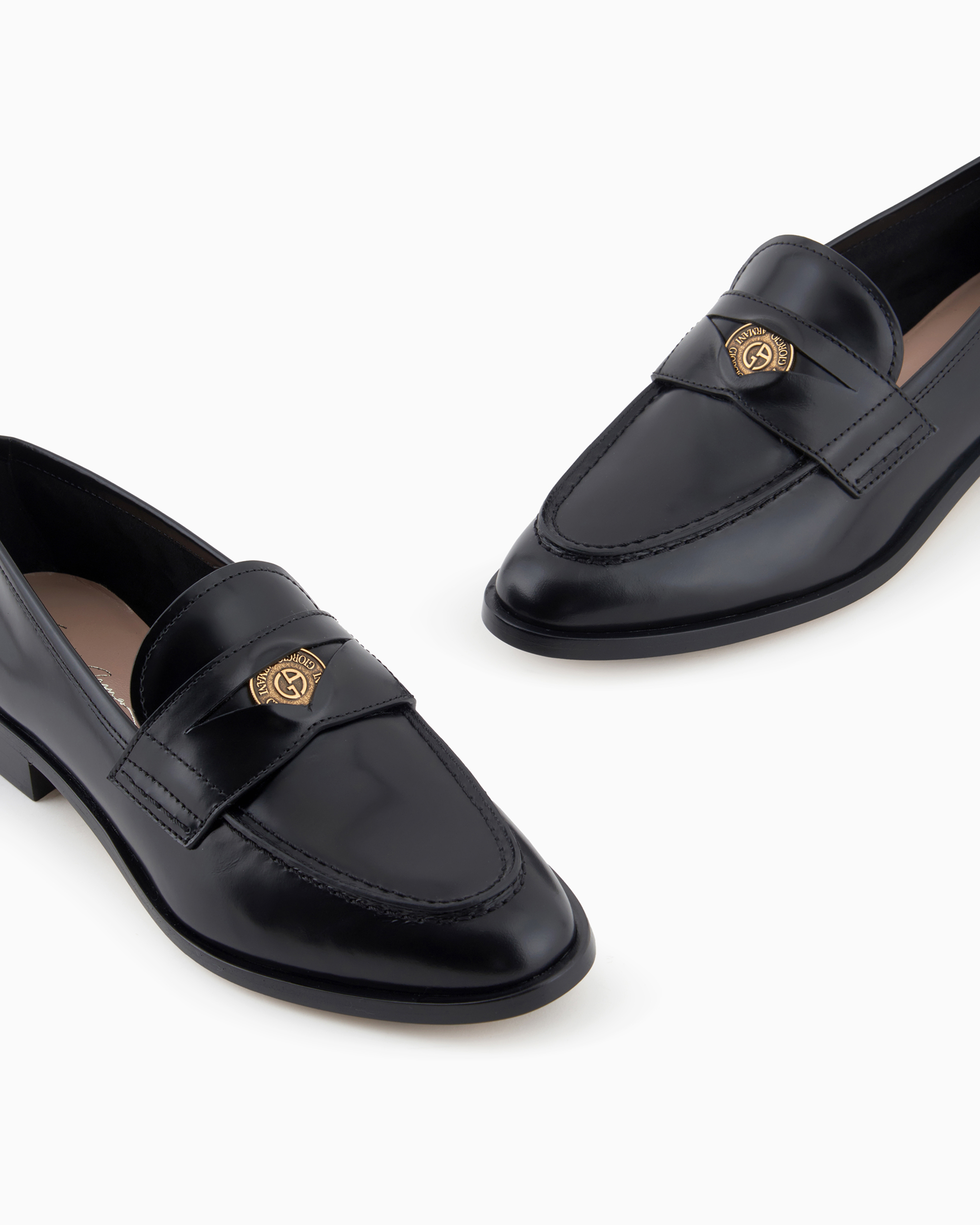 Giorgio Armani Official Store Brushed Leather Loafers In Noir