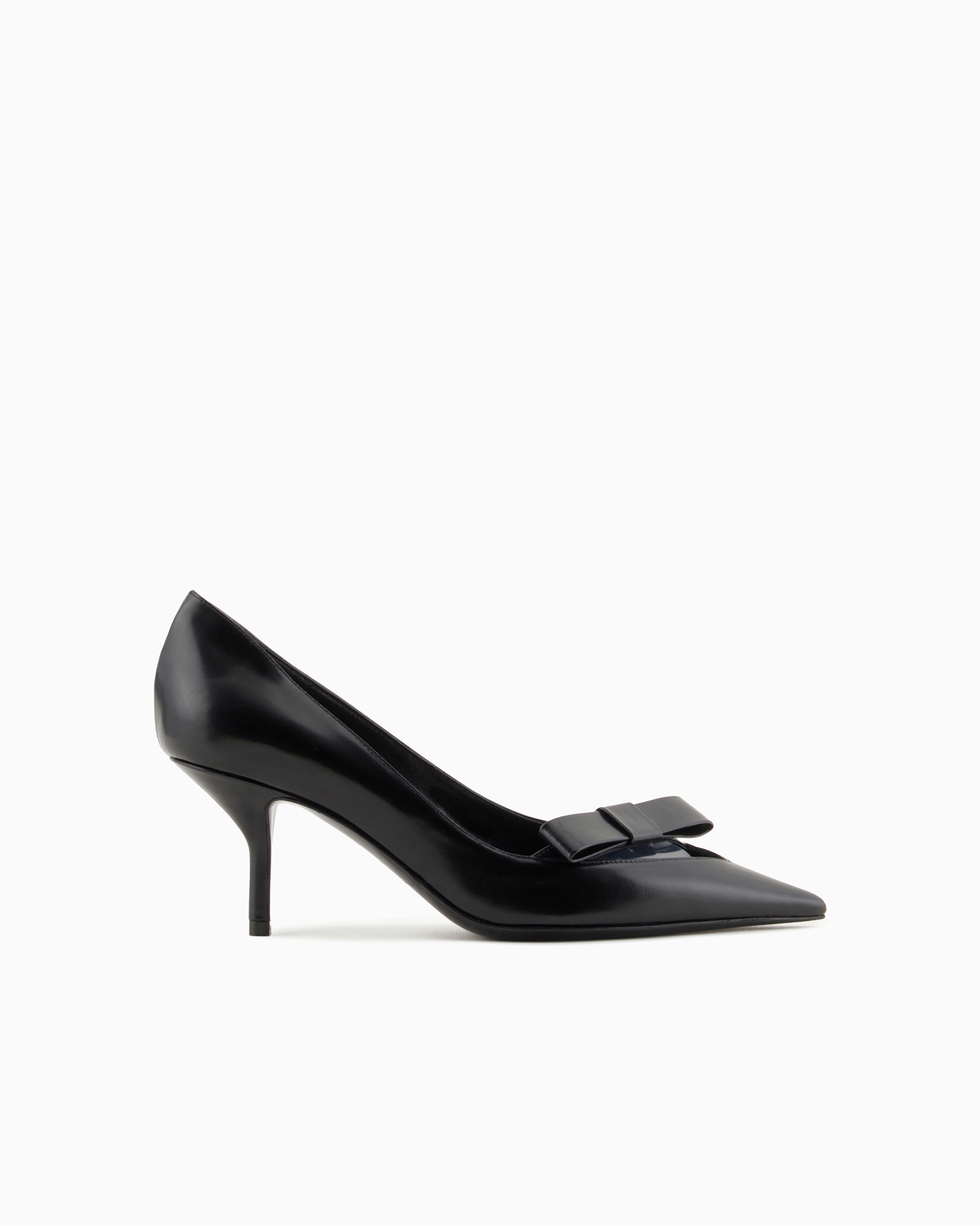 Giorgio Armani Official Store Brushed Leather Court Shoes With Bow In Noir