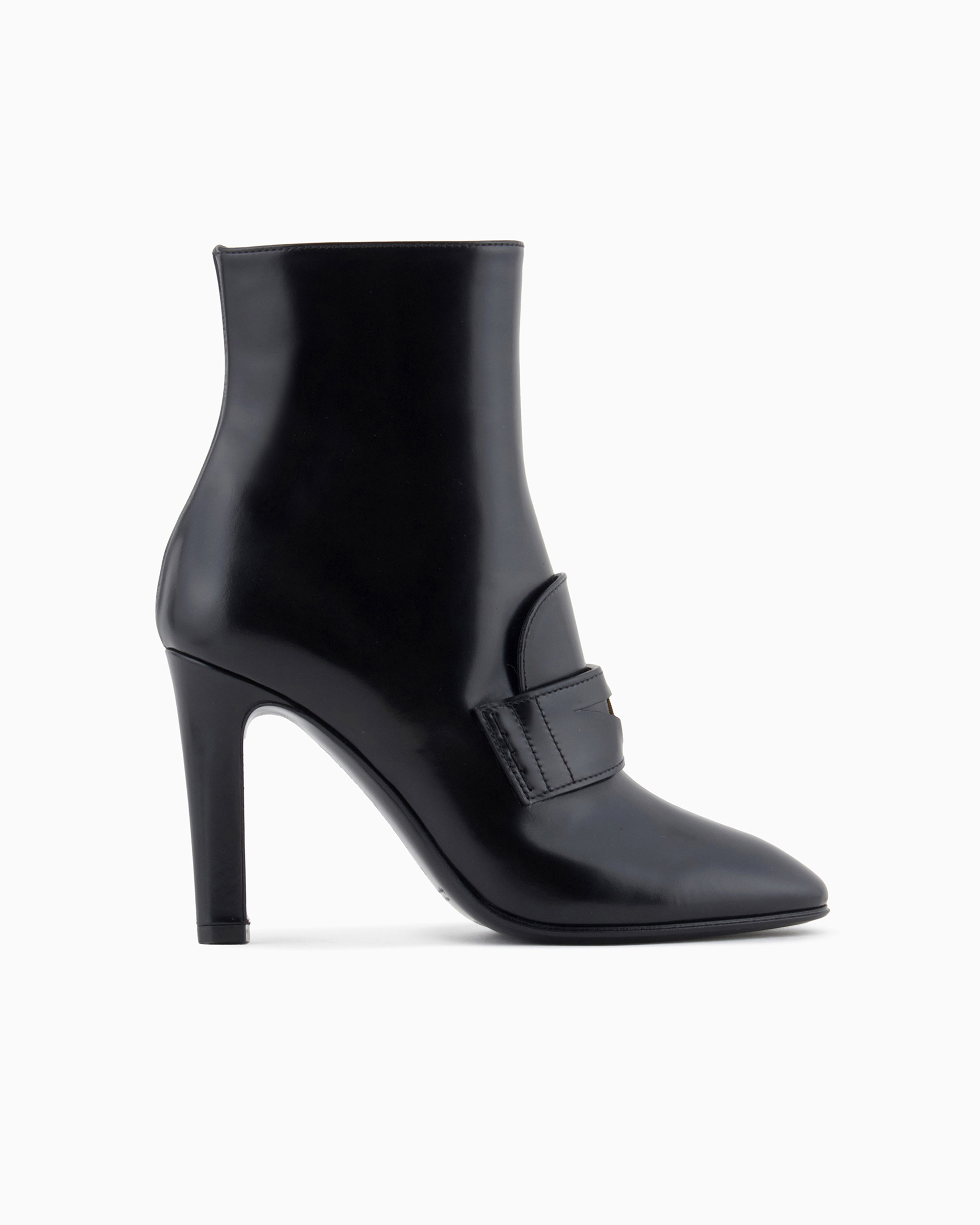 Giorgio Armani Official Store Brushed Leather Heeled Ankle Boots In Noir