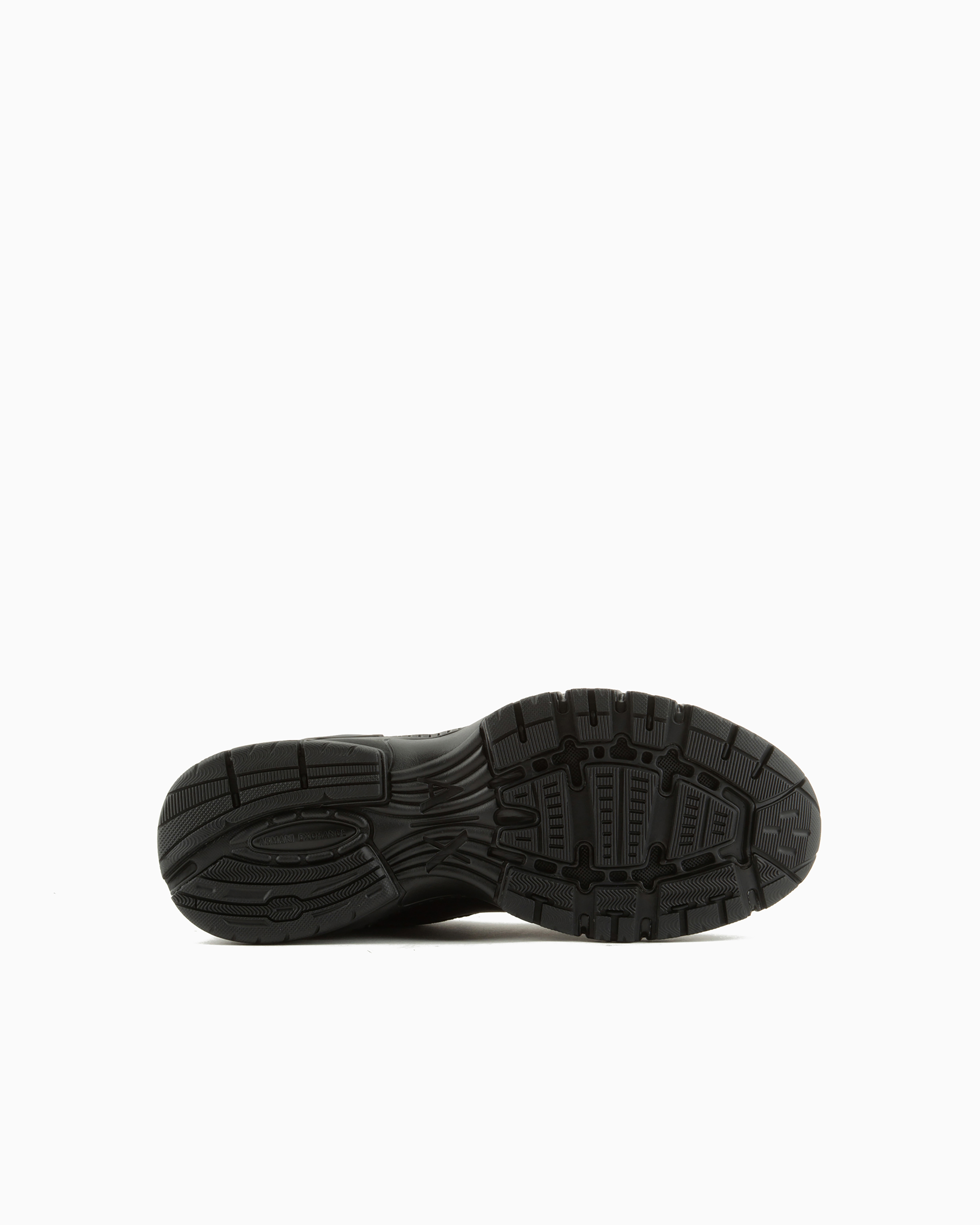 Chunky sneakers with logo on the side and contrasting