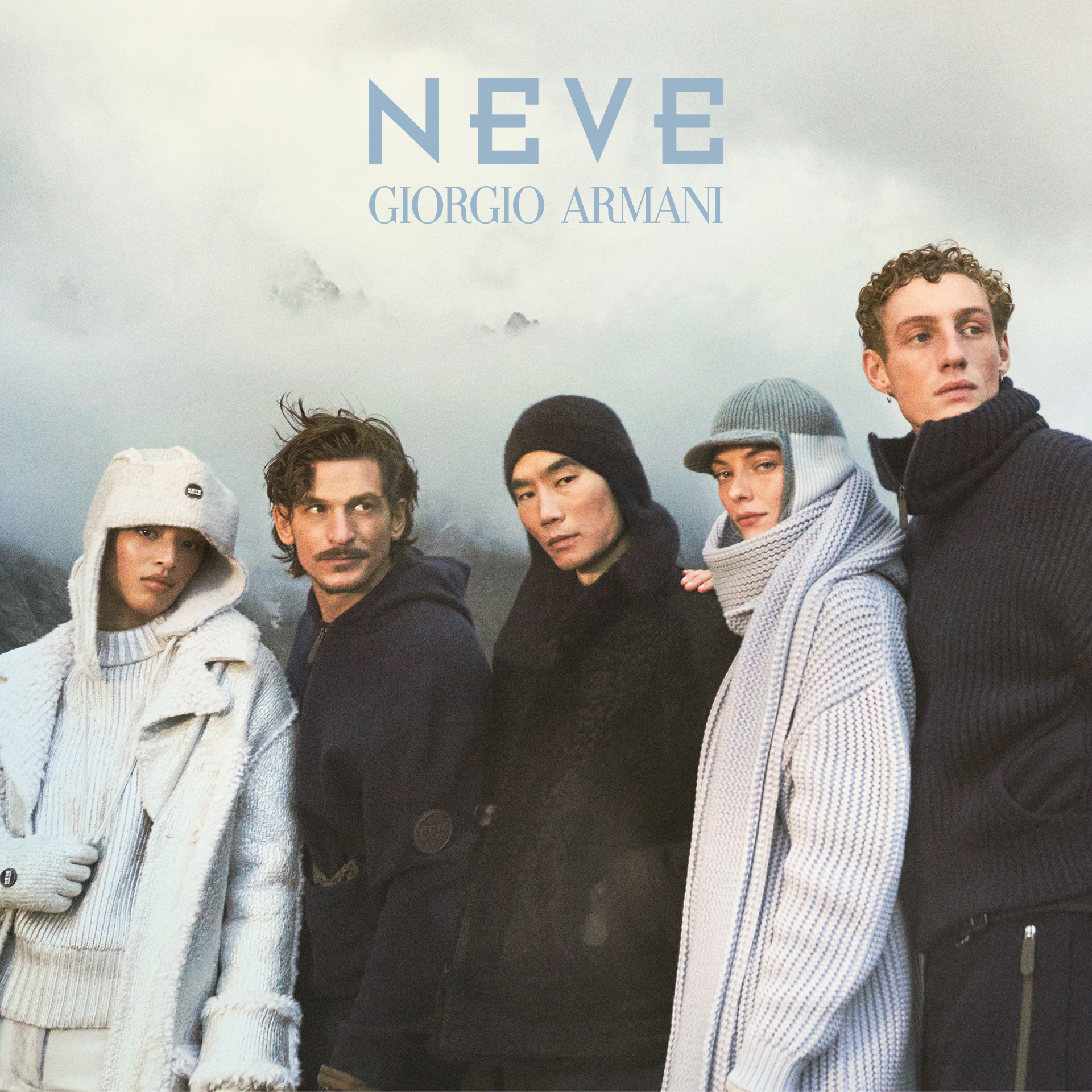 GIORGIO ARMANI NEVE ジャケット　クリーニング済み Giorgio Armani Navy & White Neve Down Paneled Coat Giorgio