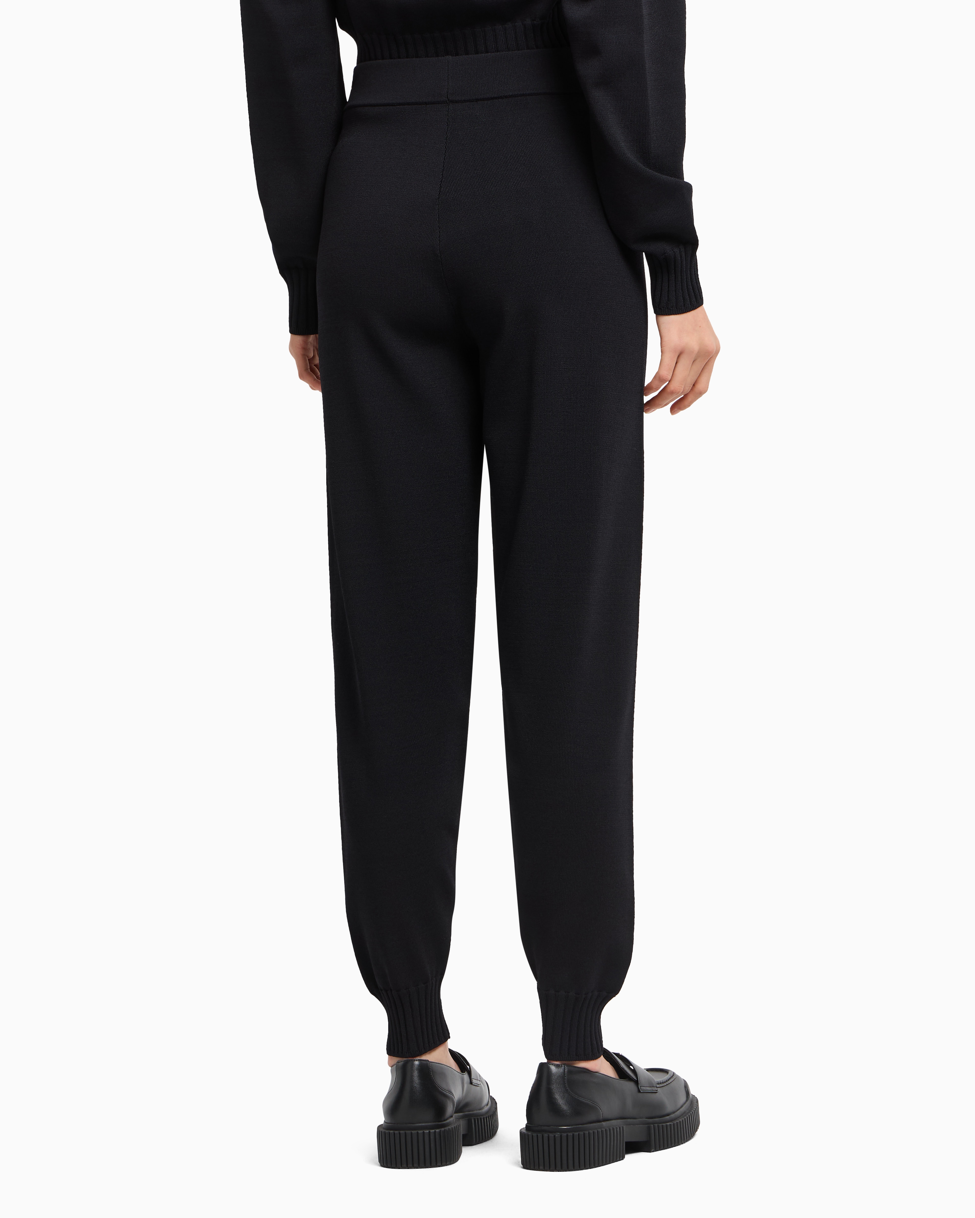 パンツ EMPORIO ARMANI Woman Pants Black H4NP27E2002 999 Emporio Armani women's pants in sablè stretch fabric
