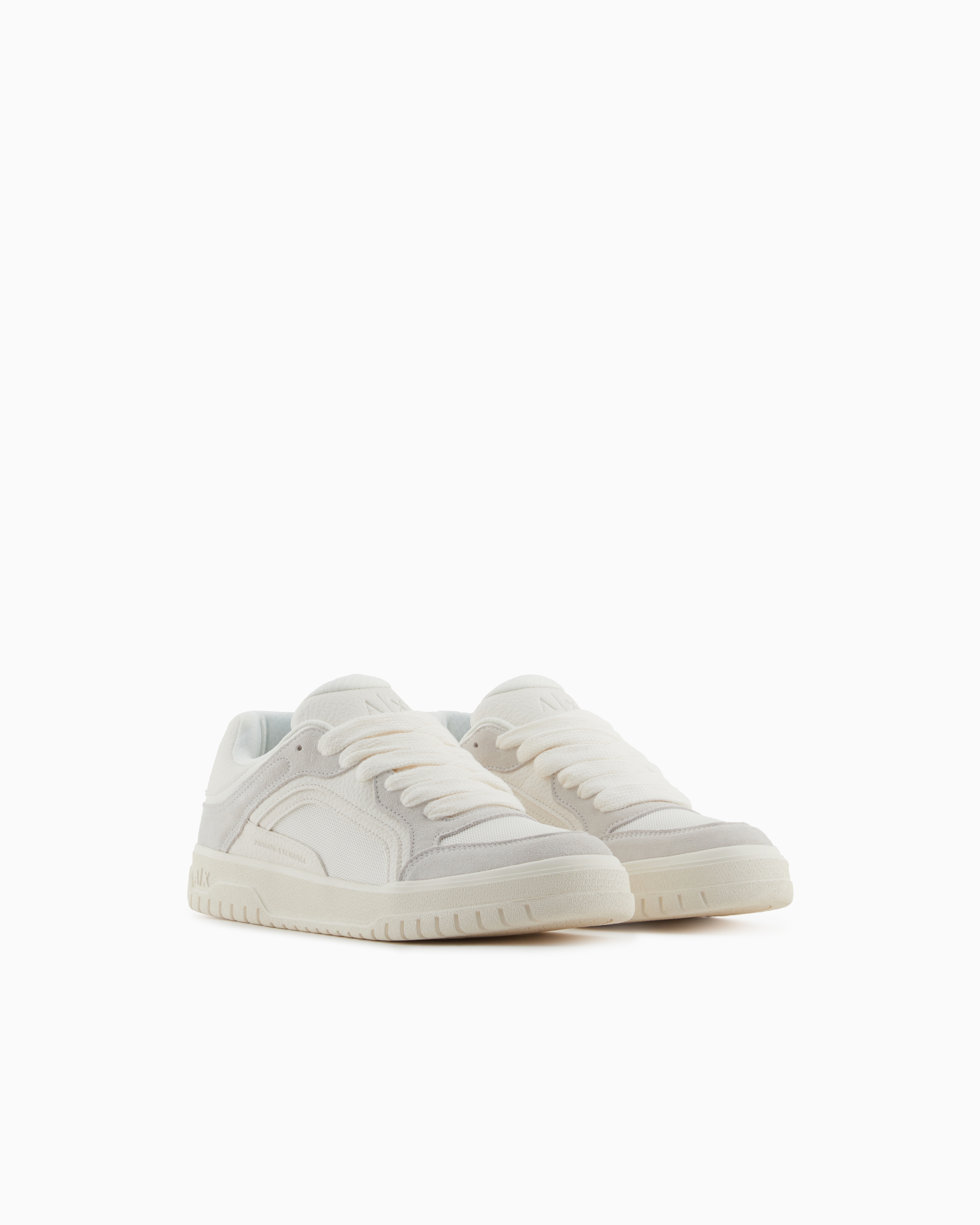 Armani Exchange Oversized Sneakers With Contrasting Inserts In Weiss