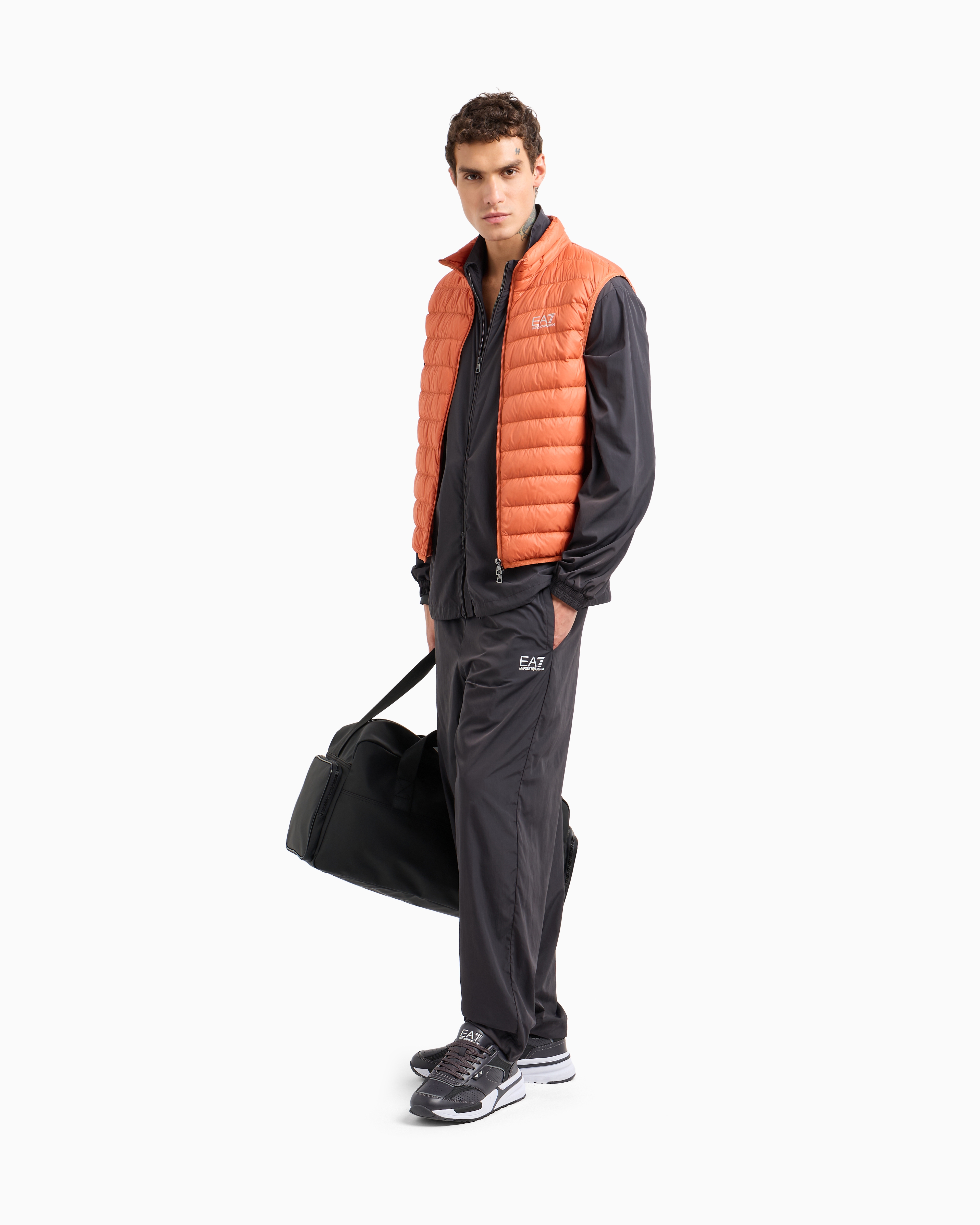 Ea7 Core Identity Packbare Weste In Orange
