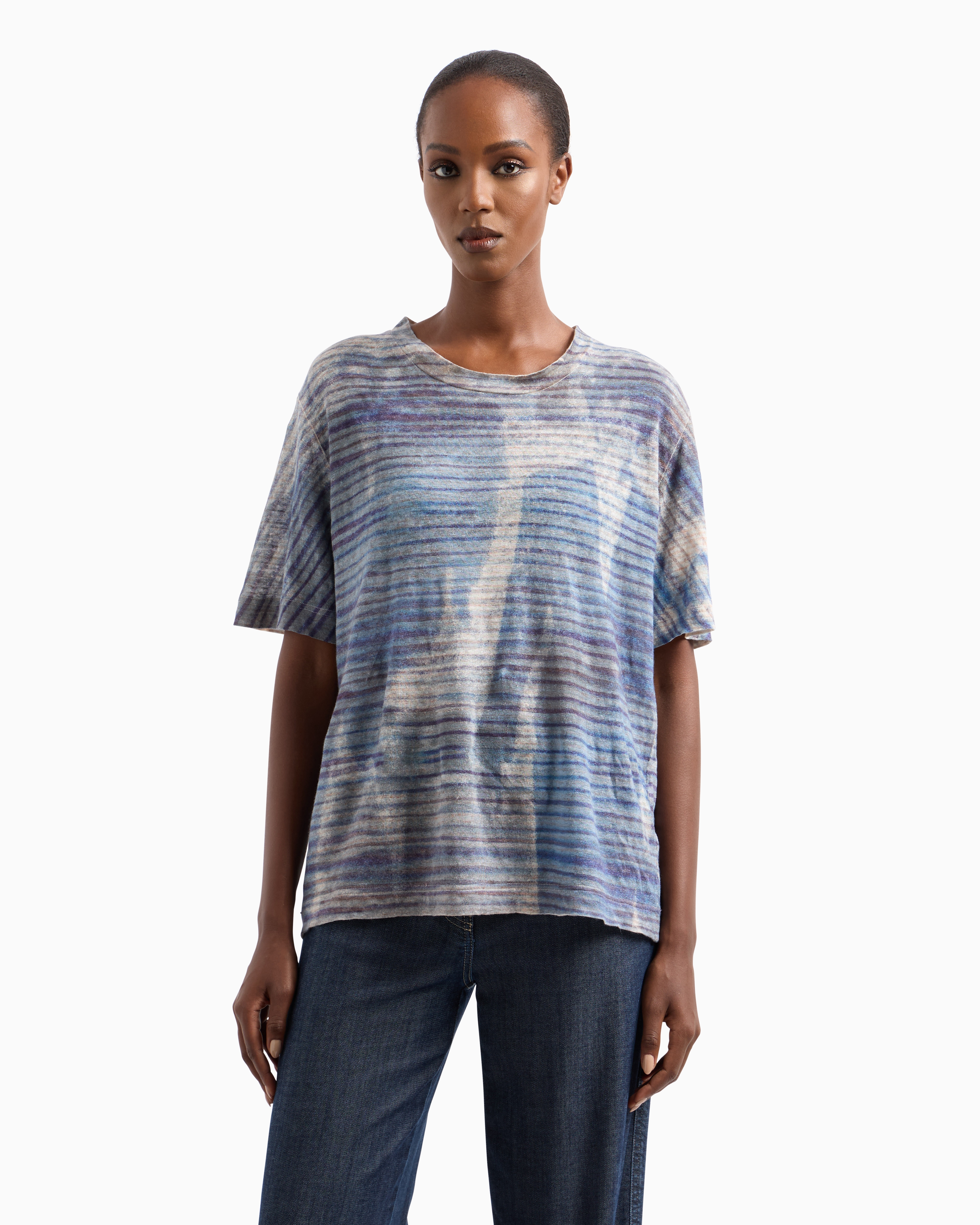 Giorgio Armani Relaxed Fit T-shirts In Blue