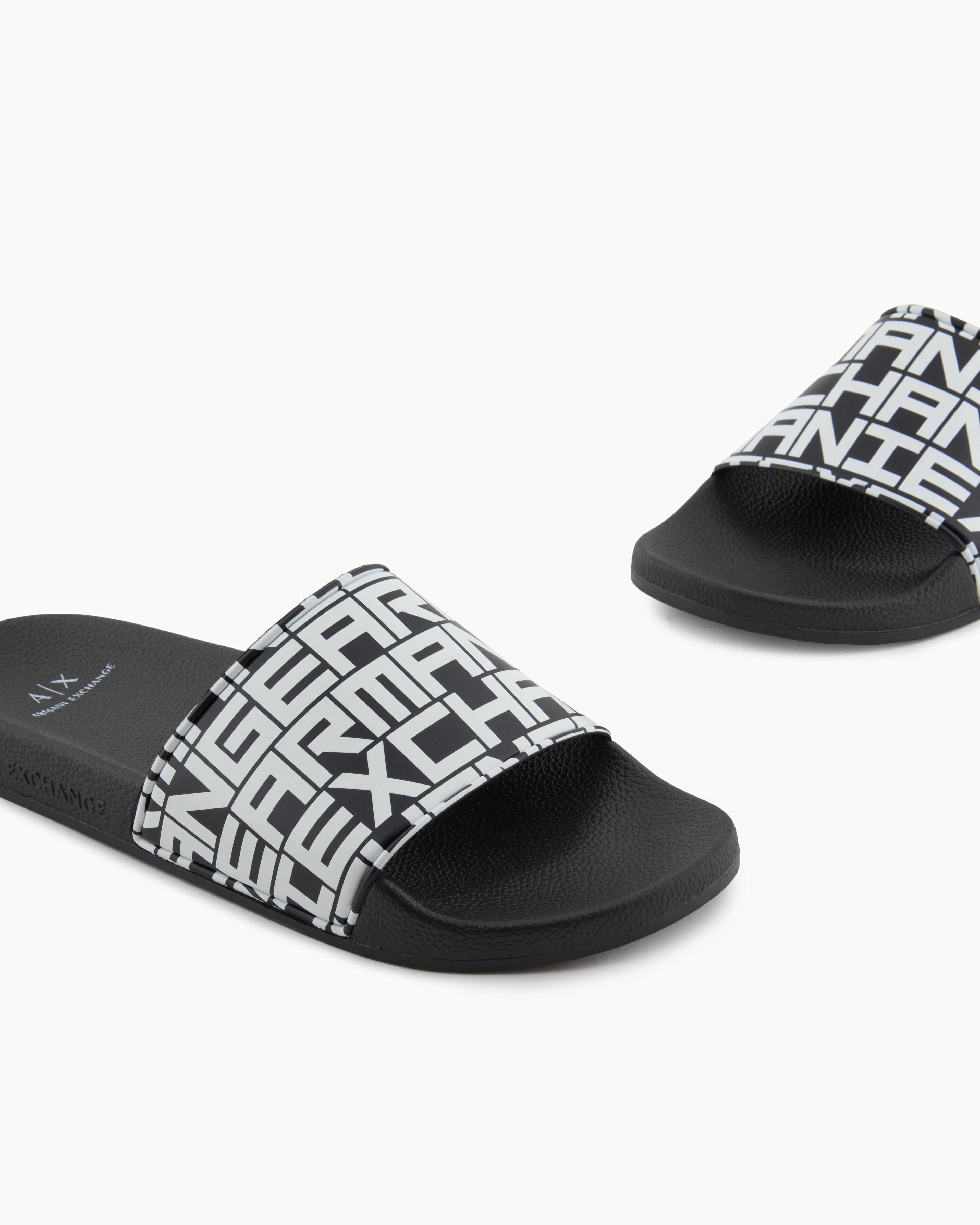 Armani Exchange Slides In Black