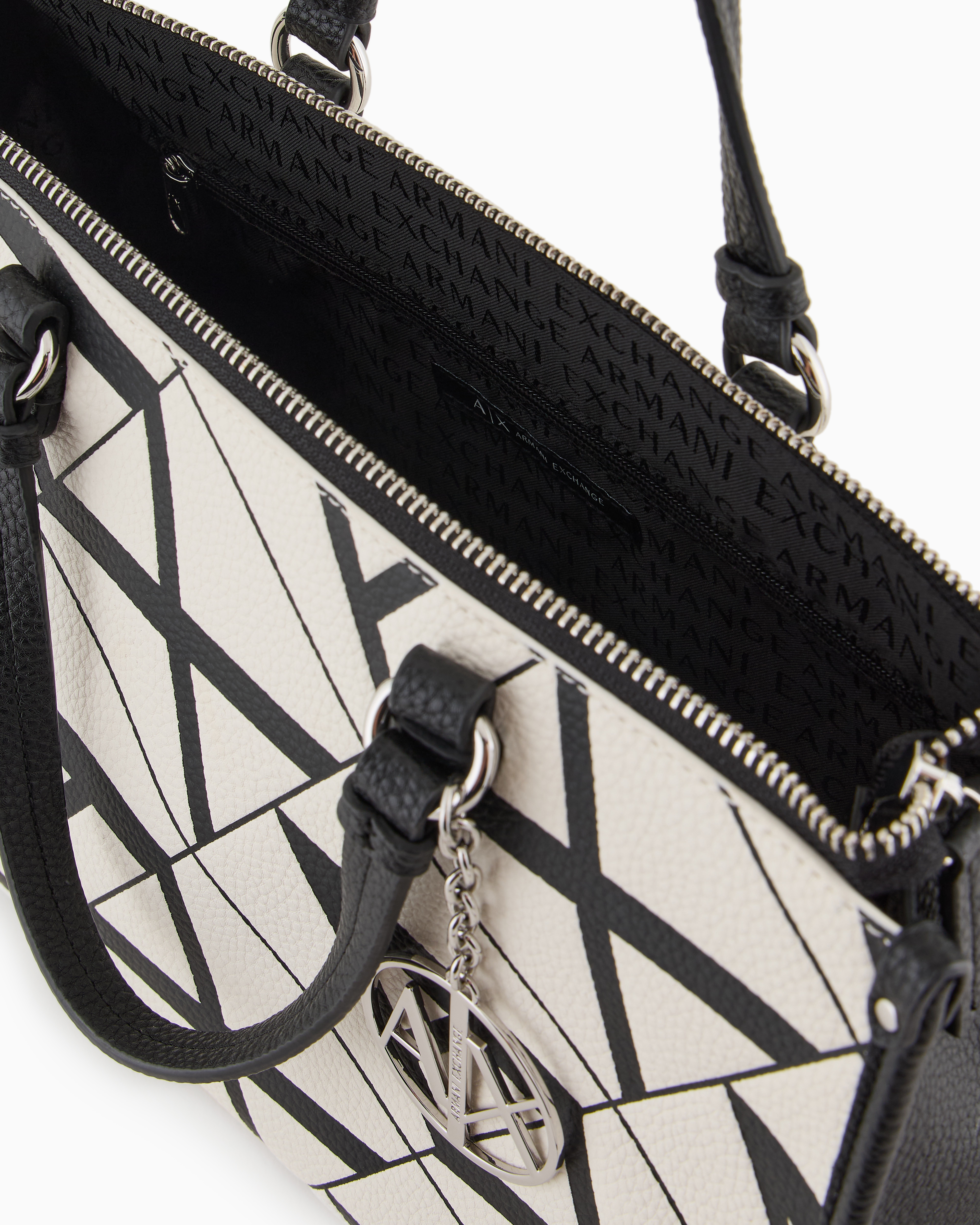 美品‼️GIORGIO ARMANI ハンドバッグ　ハラコ　ゼブラ柄　ロゴ金具 undefined