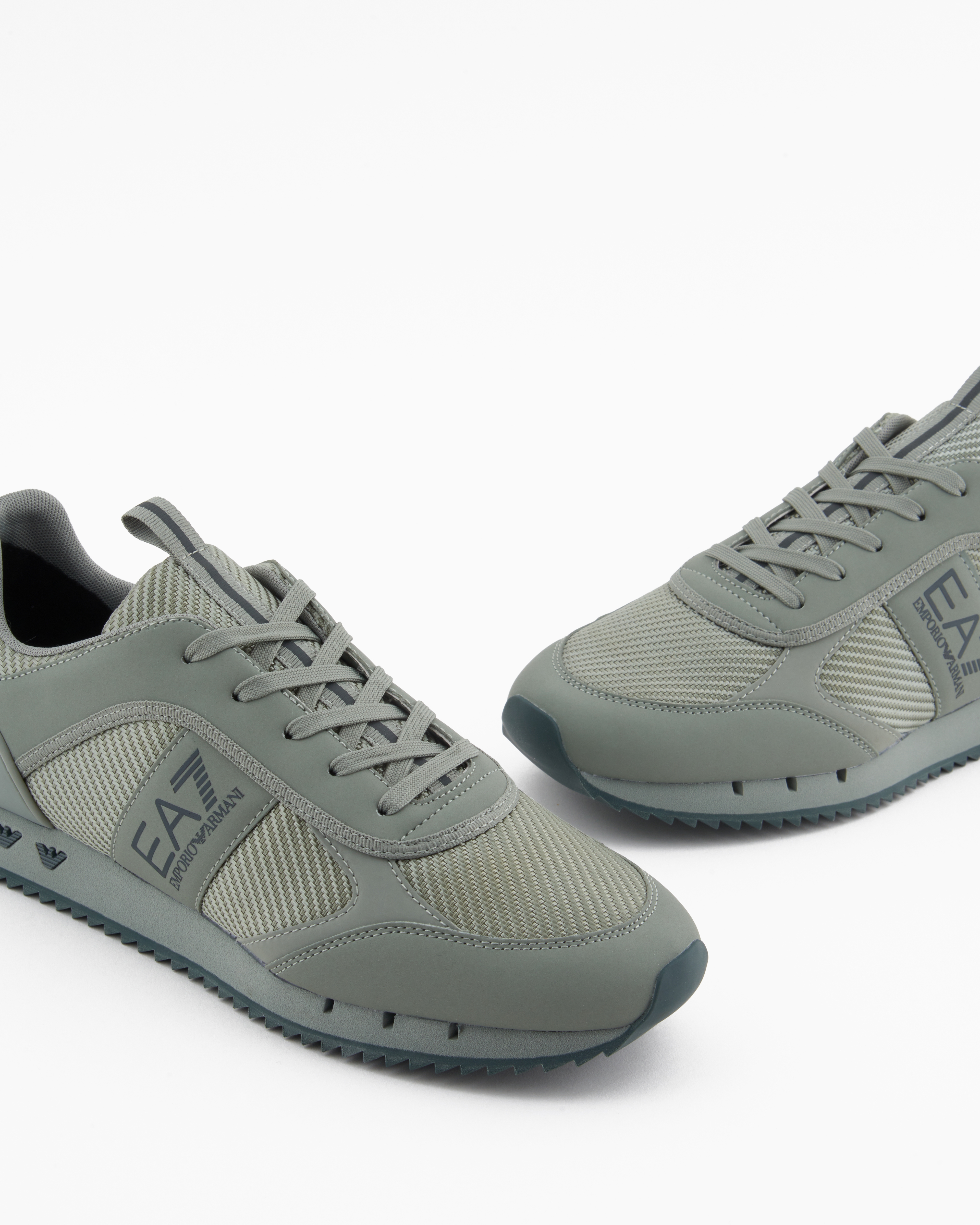 EA7 BLACK AND WHITE LACES SNEAKERS