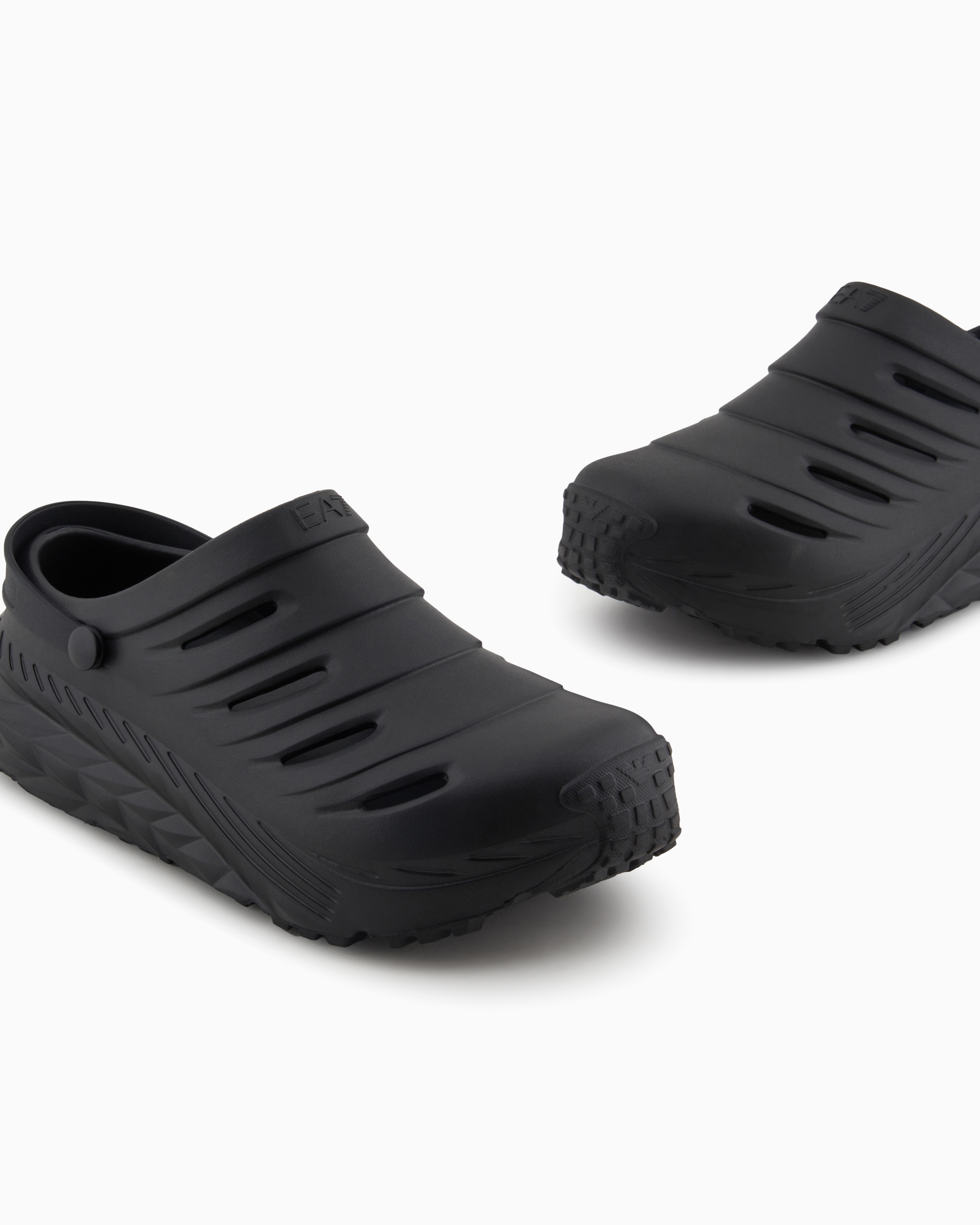 ジーニー Crusher Sonic Clog | EA7