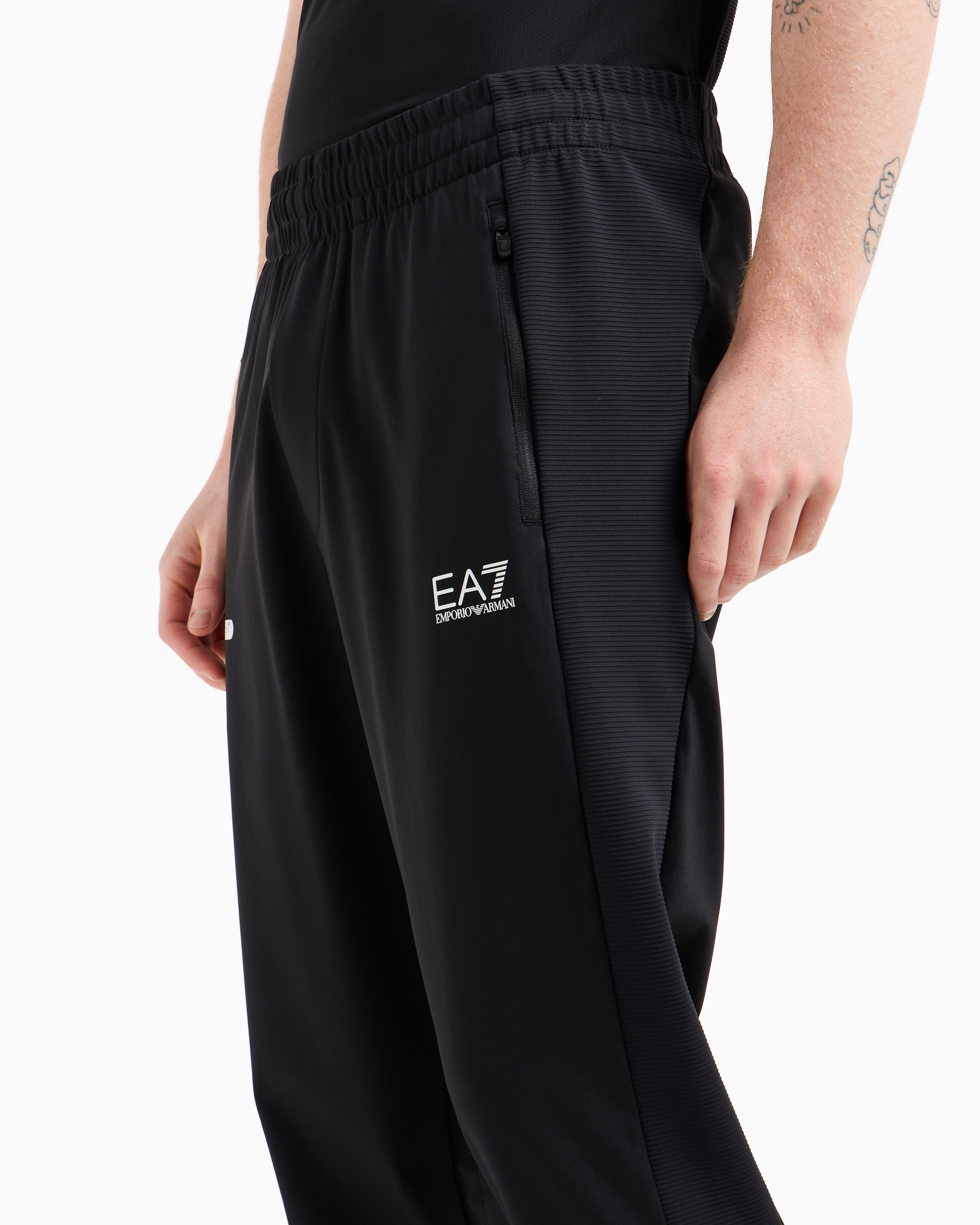 Ea7 Dynamic Athlete Trousers In Vigor7 Technical Fabric In Black