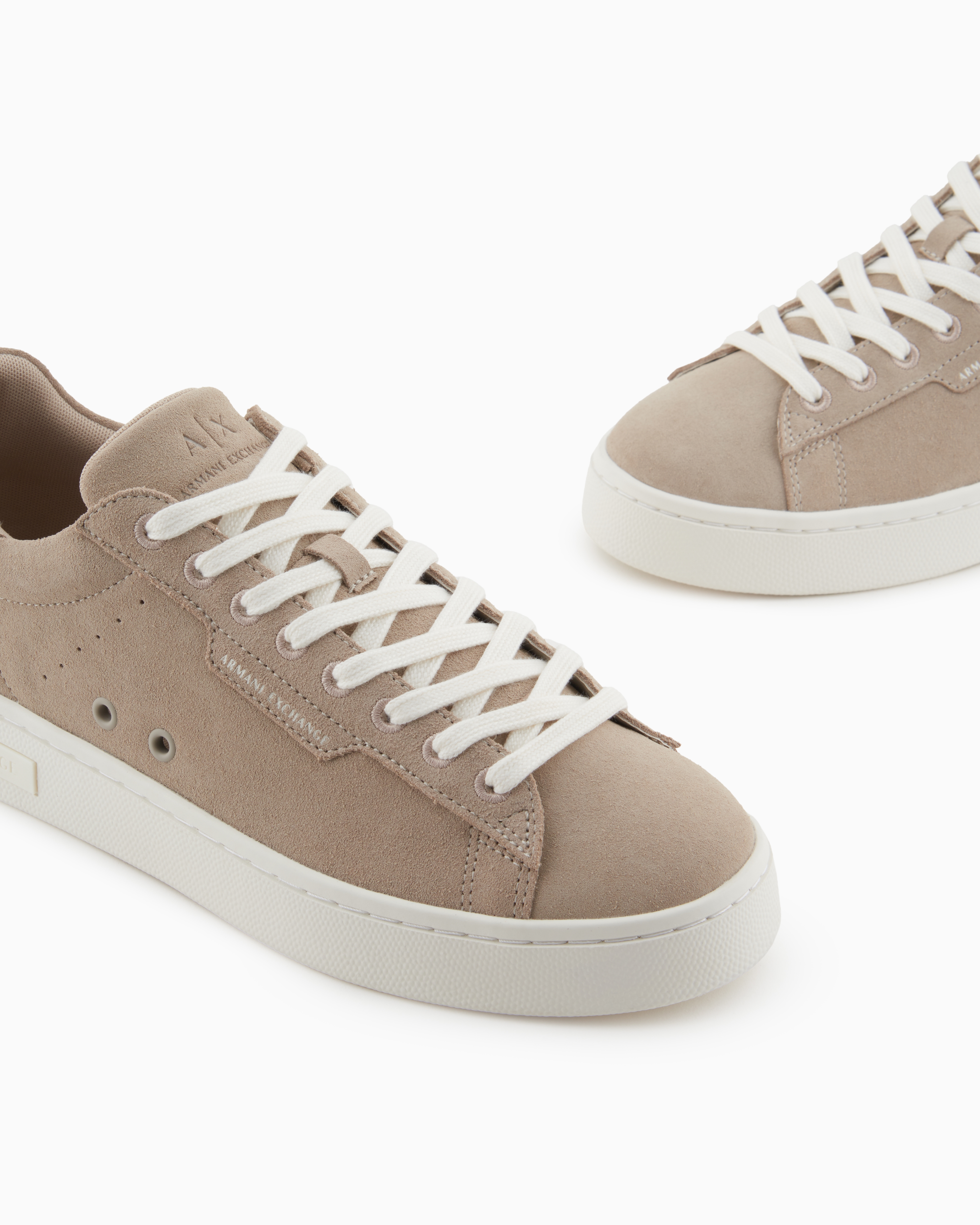 Armani Exchange Sneakers In Brown