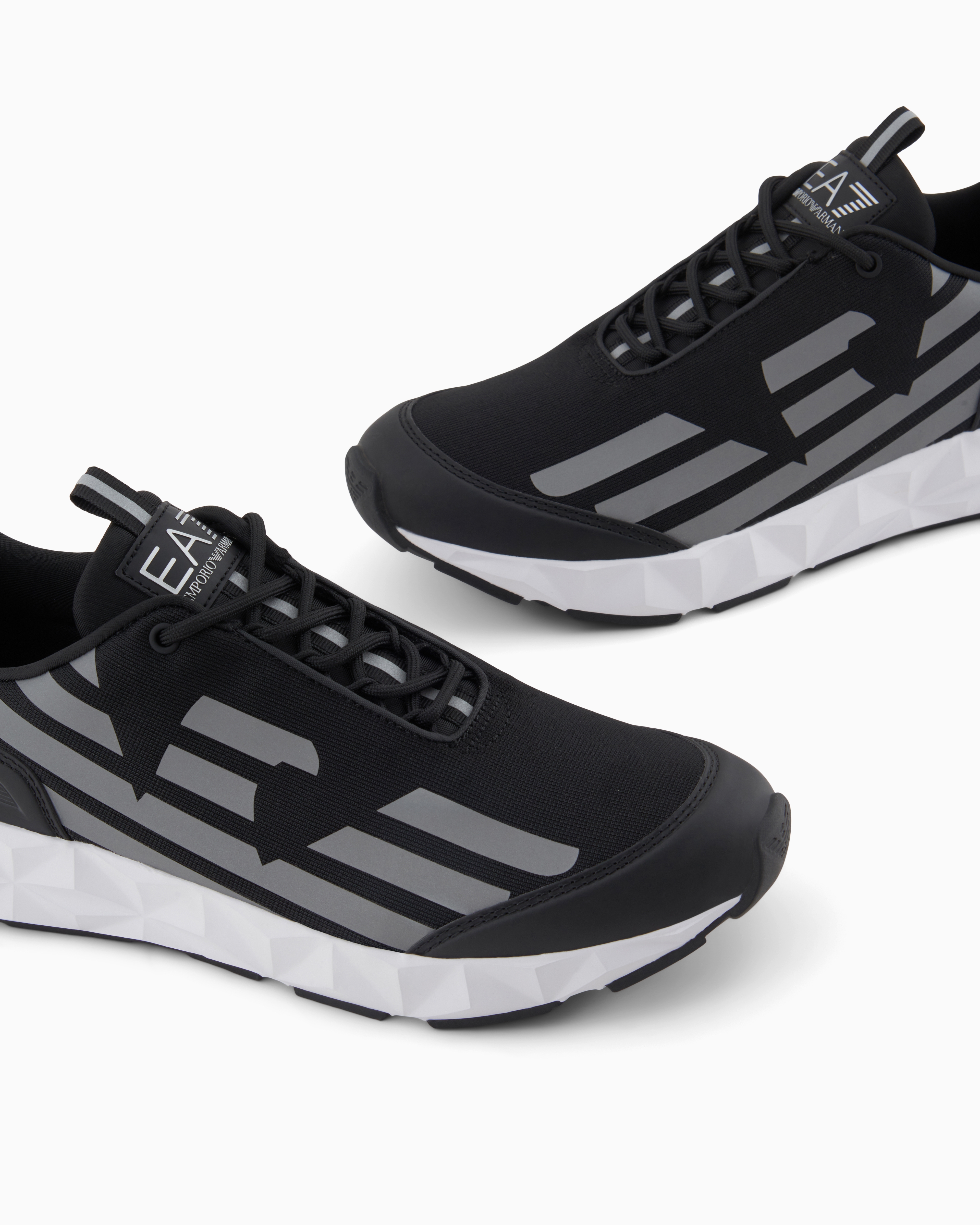 Ea7 Ultimate C2 Kombat Core Sneakers In Schwarz