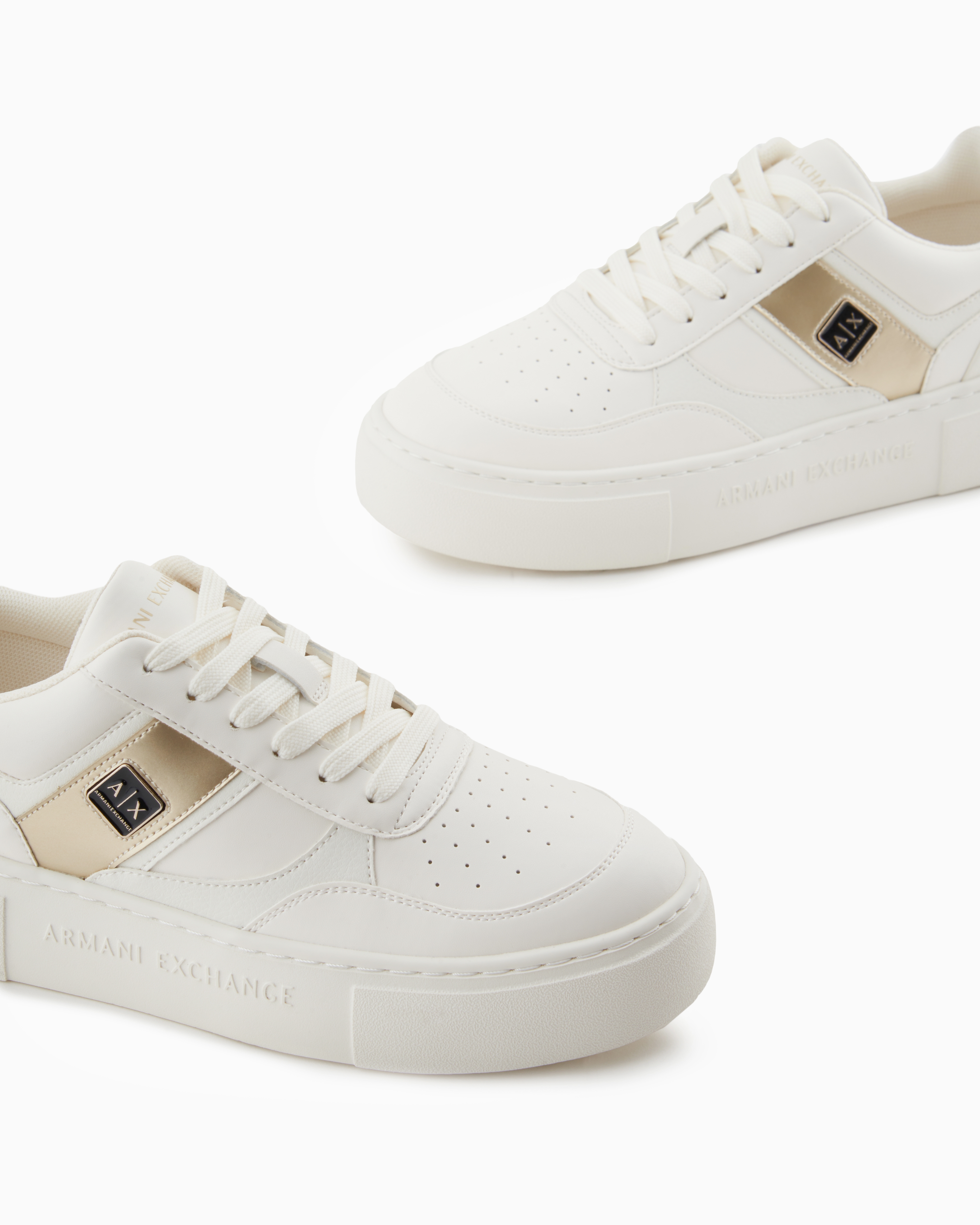 Armani Exchange Sneakers With Contrasting Side Band In White