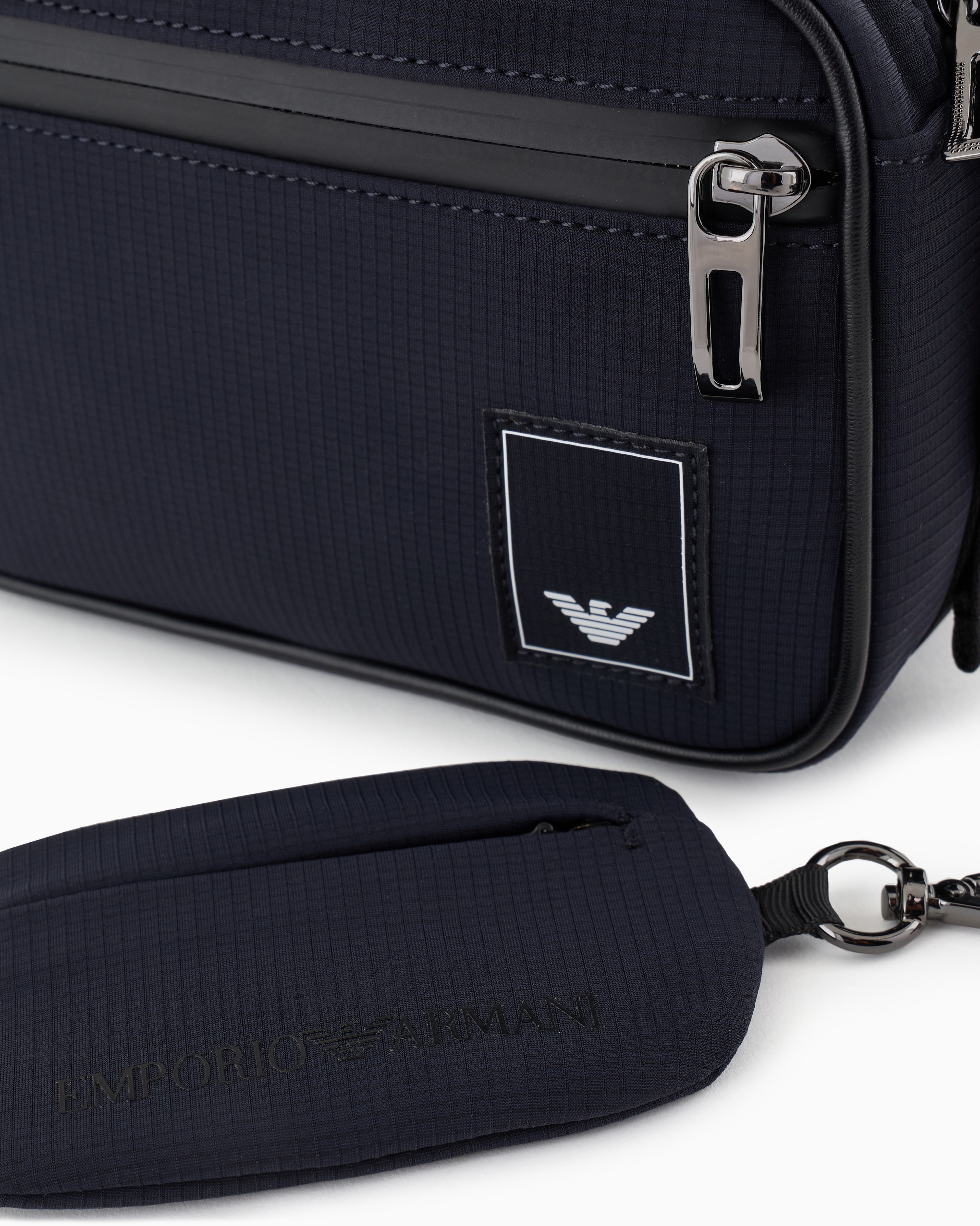 ショルダーバッグ EMPORIO ARMANI SS25 TECH CASE (EM001220 AF13841 UB118) Travel Essentials nylon tech case | Emporio Armani