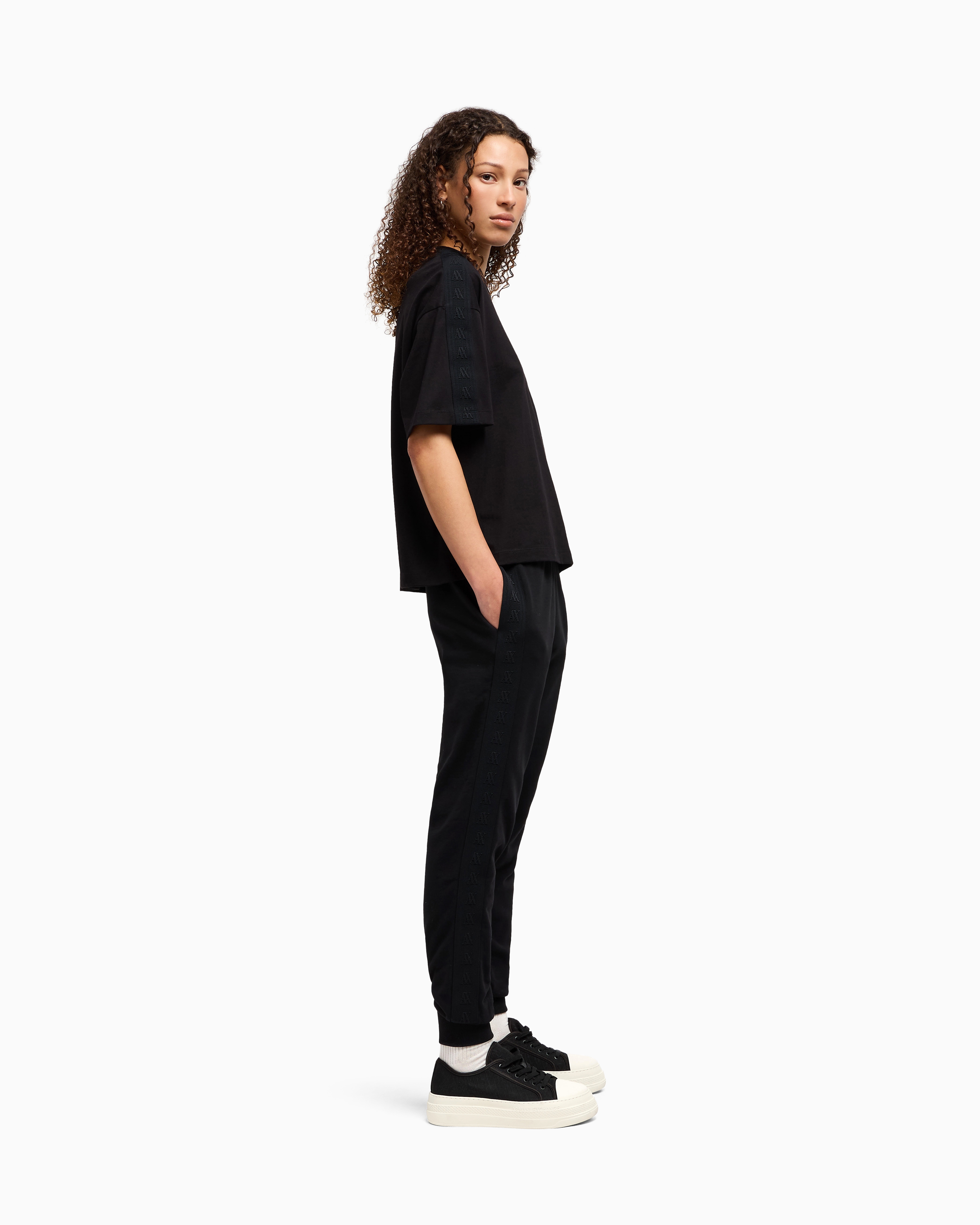 Armani Exchange Relaxed Fit T-shirts In Black