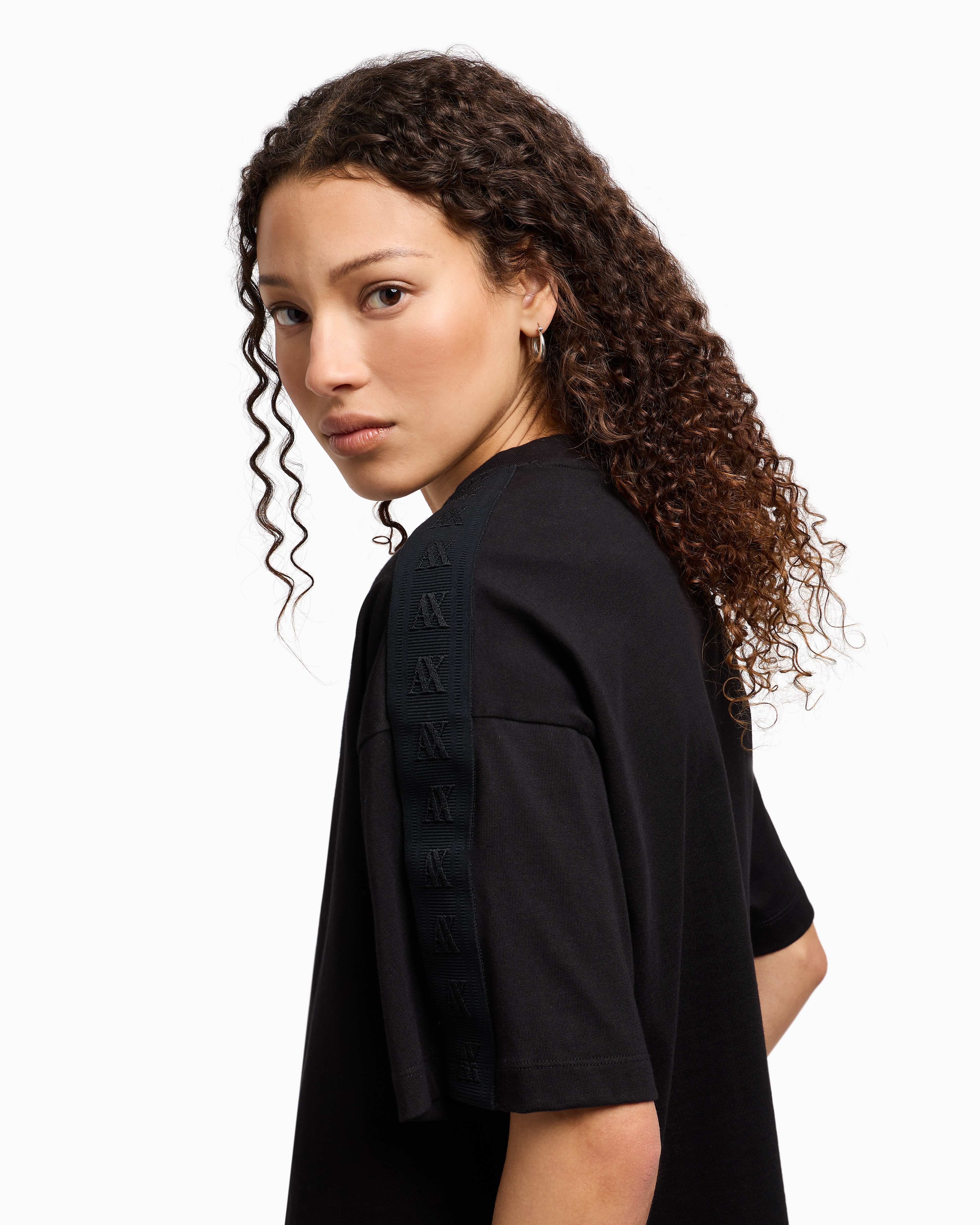 Armani Exchange Relaxed Fit T-shirts In Black