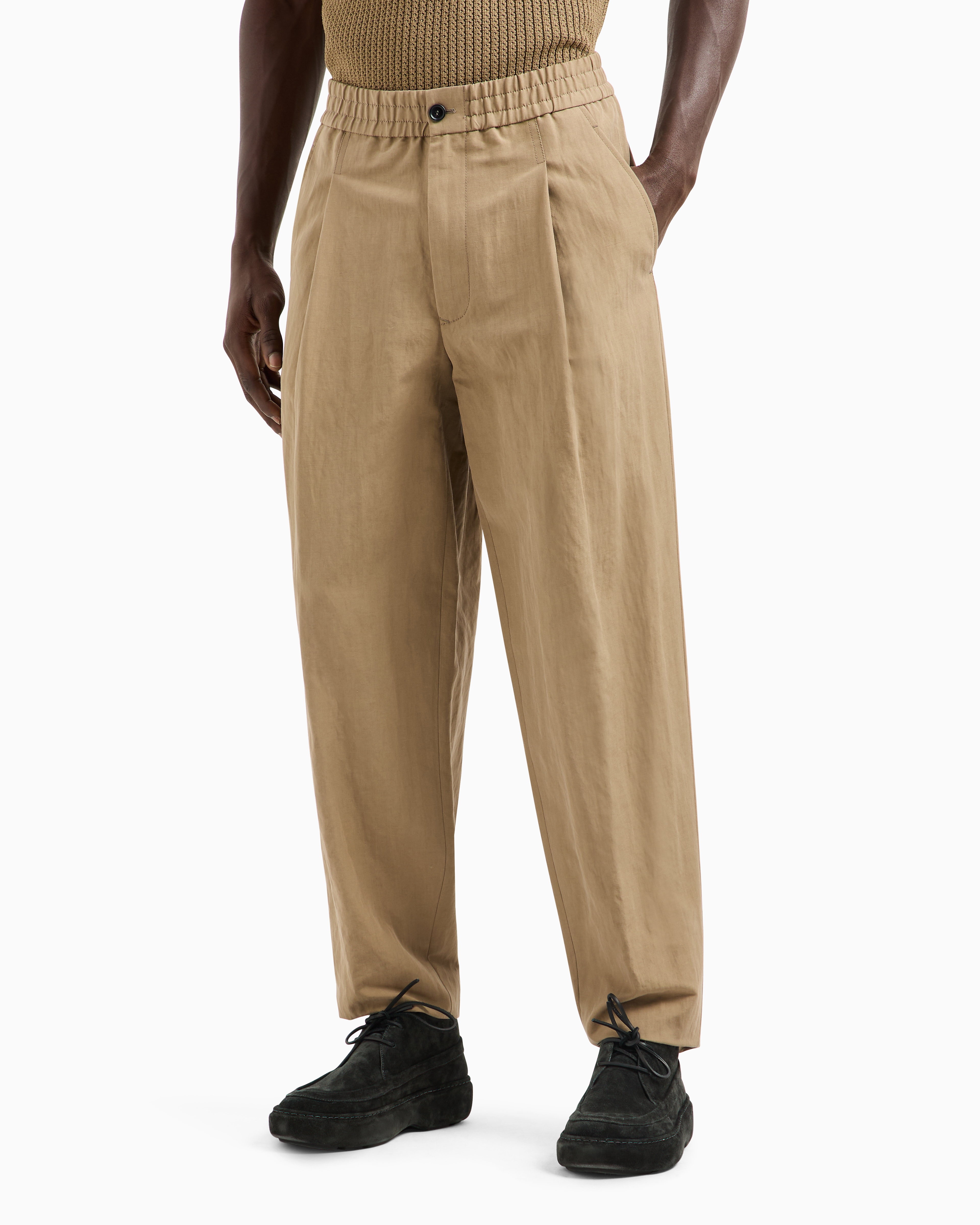 Giorgio Armani Single-pleat Cotton And Linen Trousers In Beige