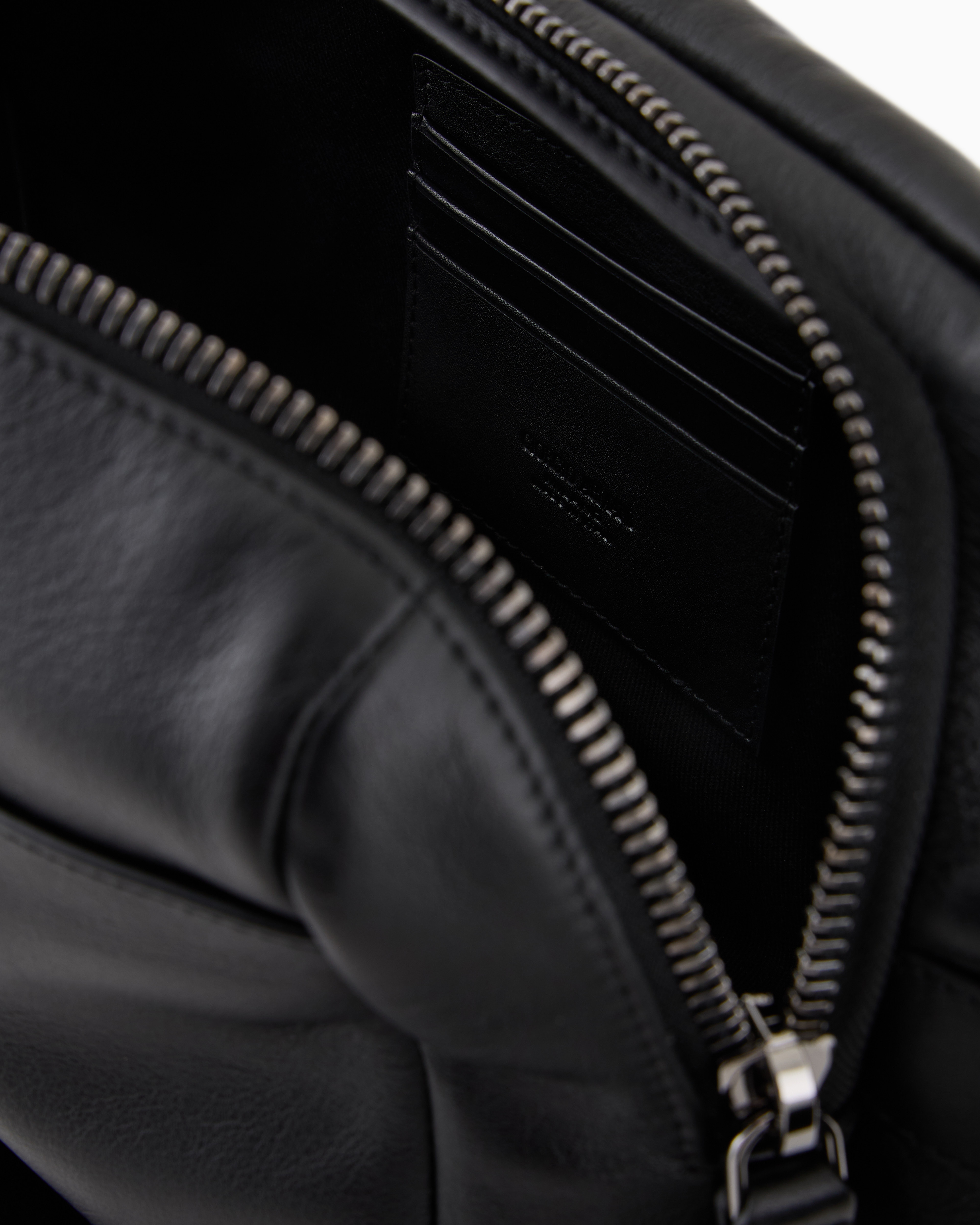 ショルダーバッグ・ポシェット GIORGIO ARMANI GW002225.AF14186 Belt Bags Nappa-leather crossbody belt bag | Giorgio Armani