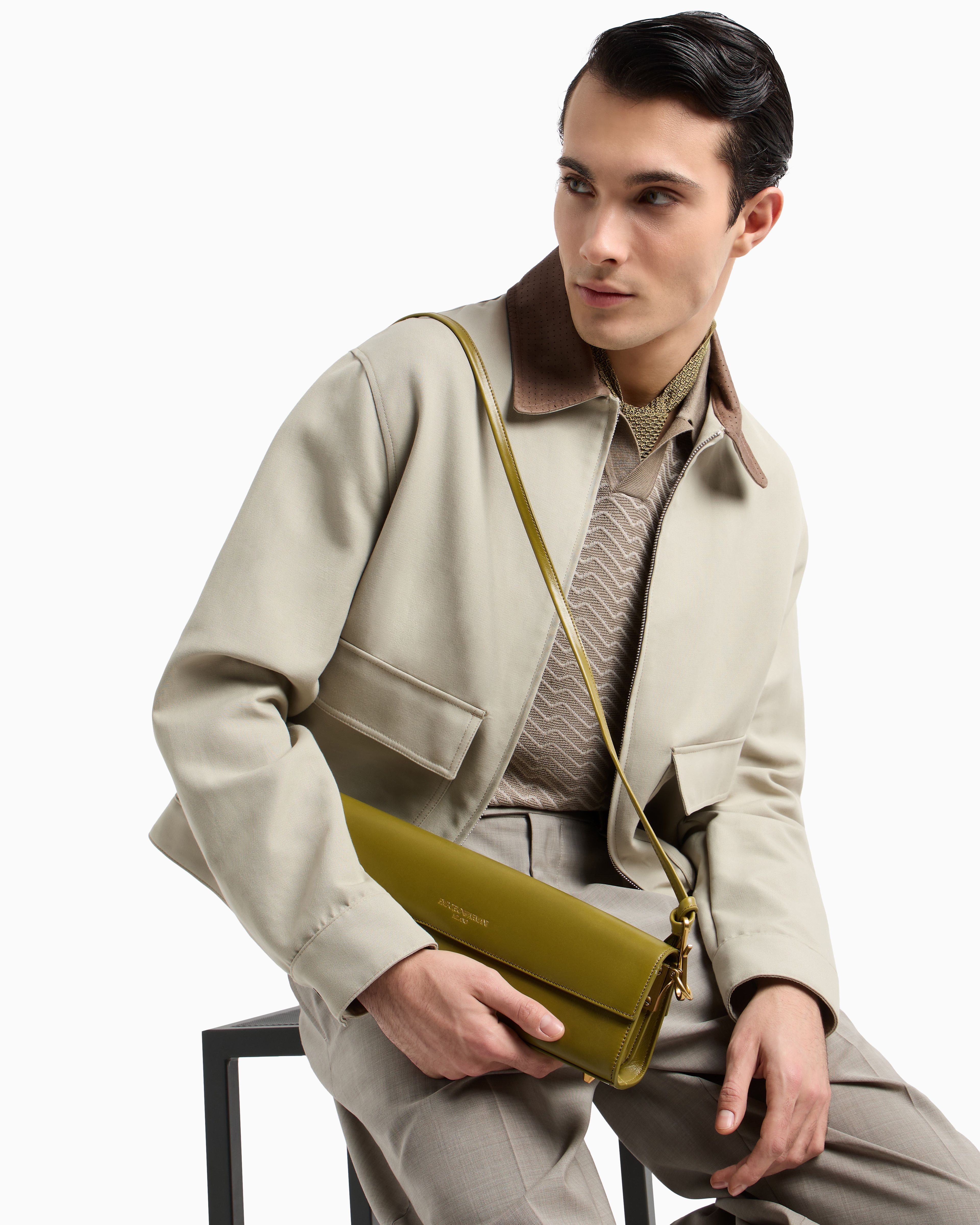 EMPORIO ARMANI 襟付き　ニットセーター ASV ポロカラーセーター ウール／リヨセル混紡 ニットパターン
