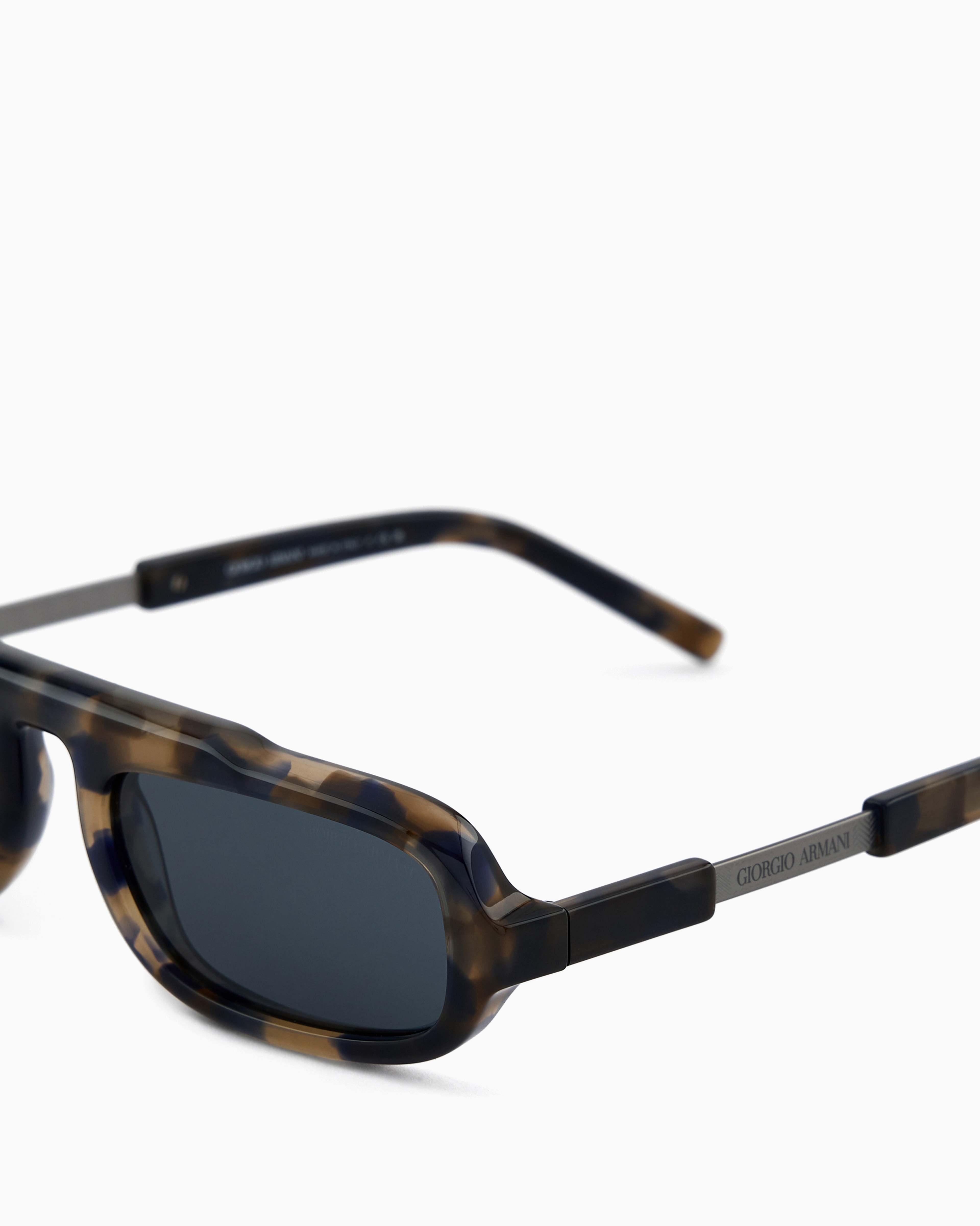 GIORGIO ARMANI 　メンズ　サングラス　ウエリントンタイプ　美品 GIORGIO ARMANI メンズサングラスウエリントンタイプ美品