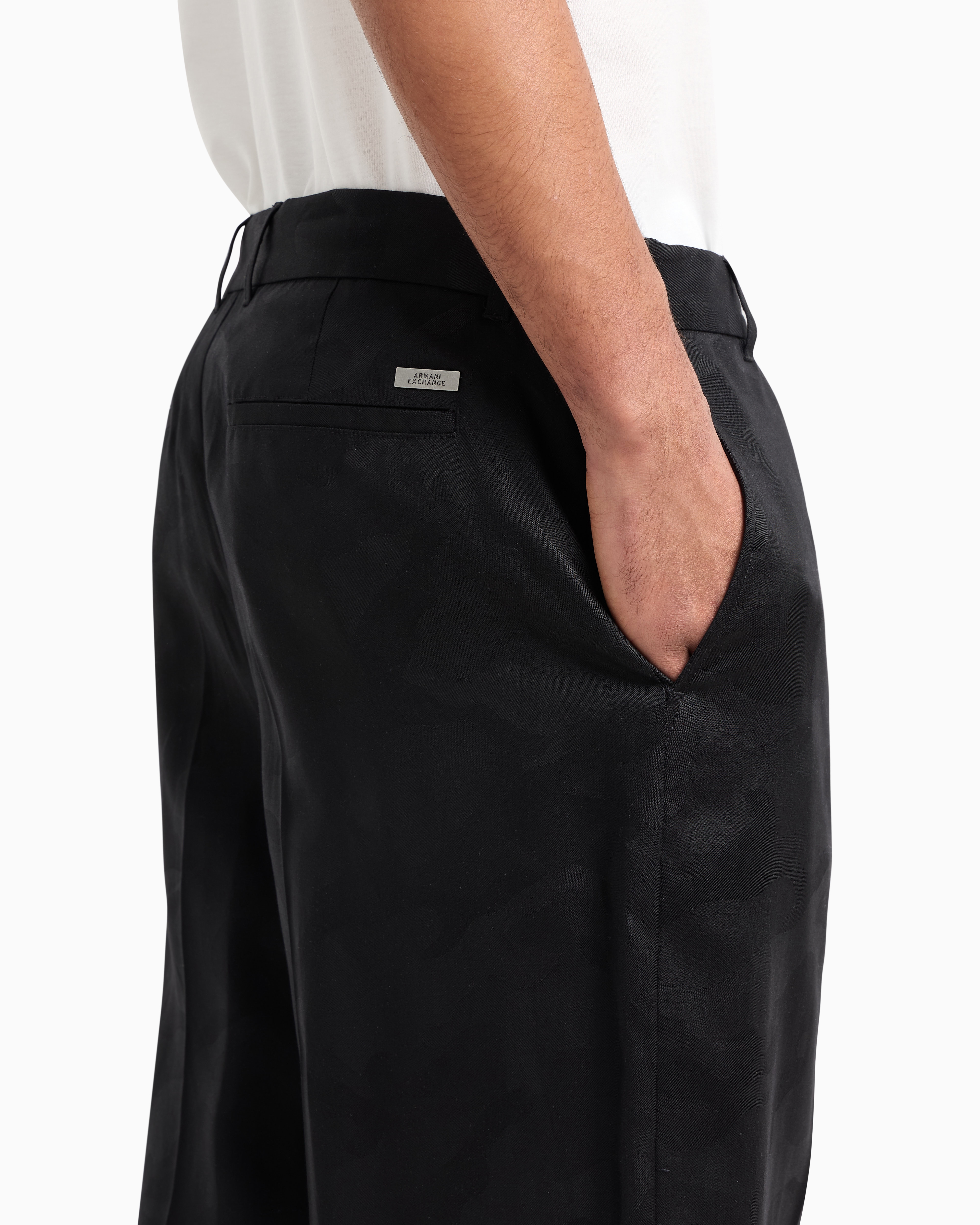 リヨセルジャカード ワイドパンツ | Armani Exchange